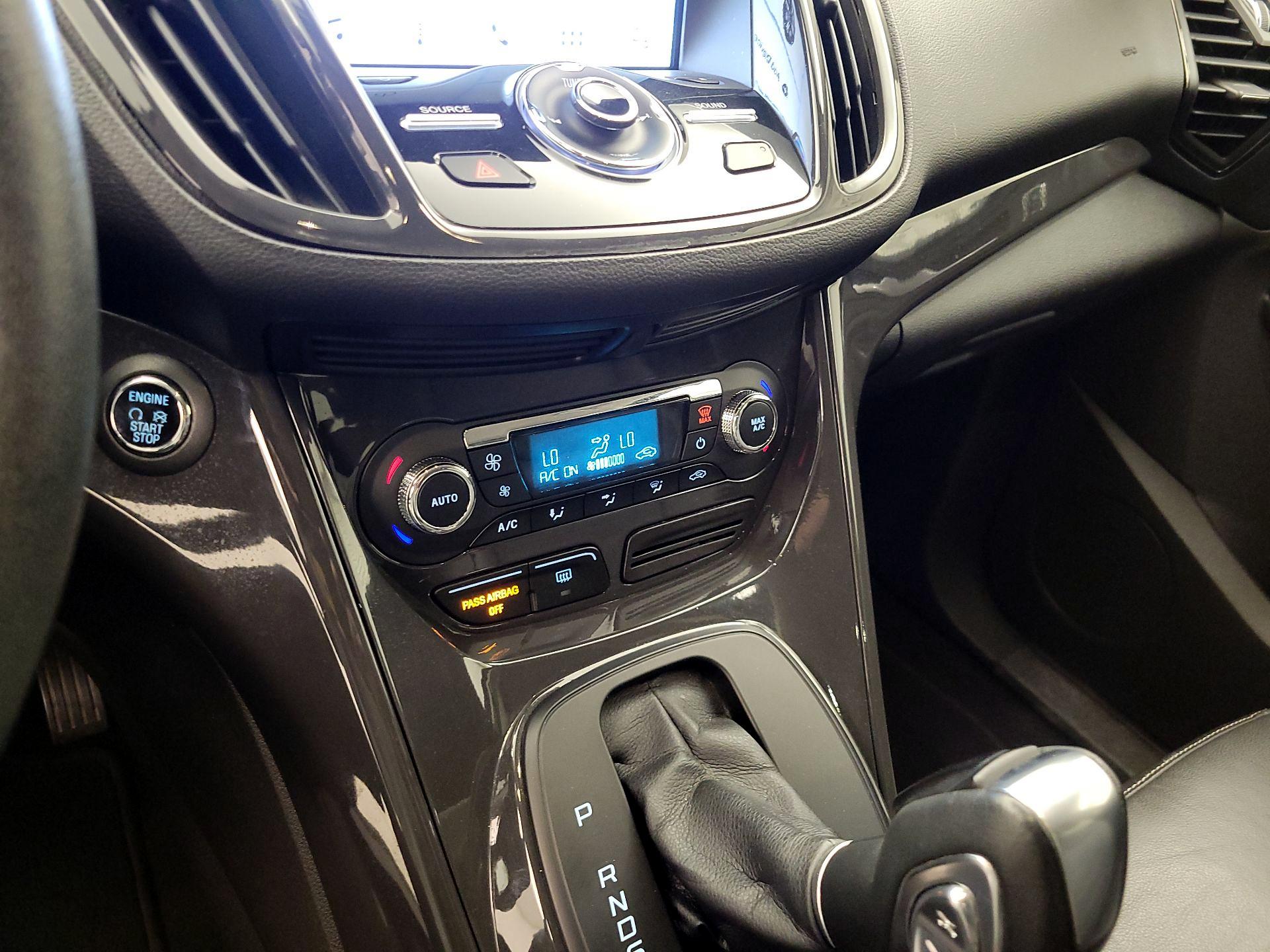 Thumbnail: 2016 Ford Escape - 16