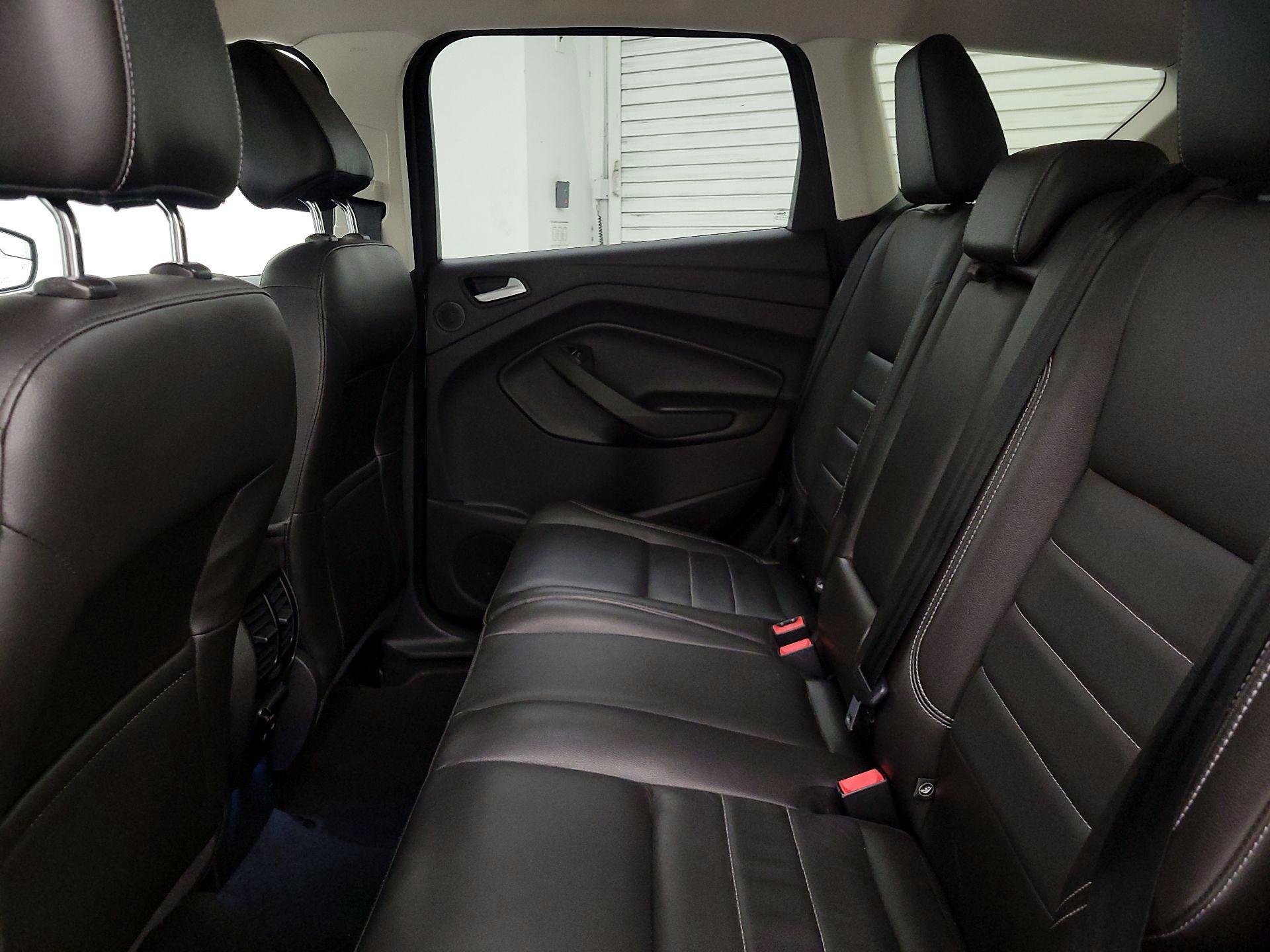 Thumbnail: 2016 Ford Escape - 18