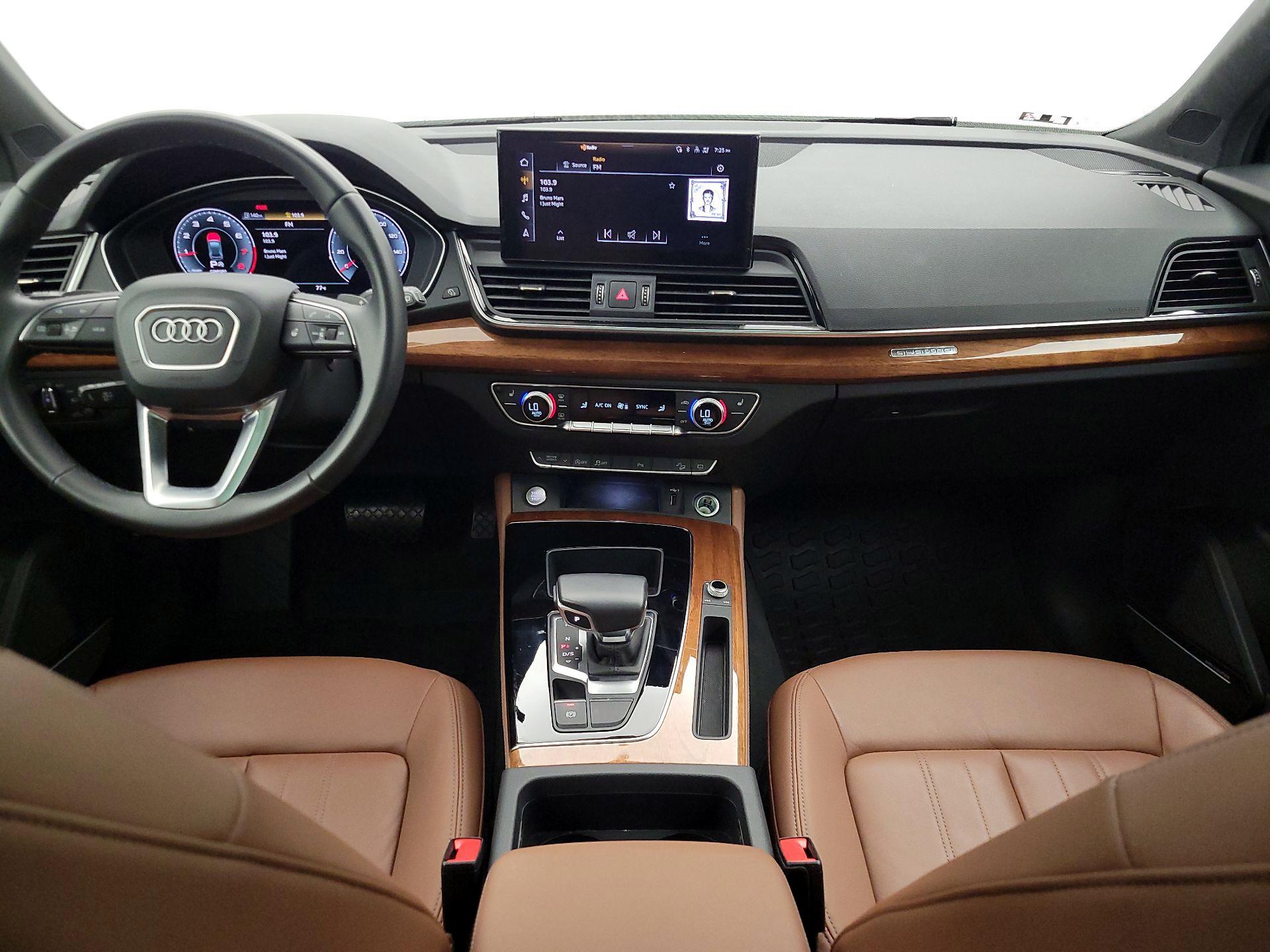 Thumbnail: 2022 Audi Q5 - 9