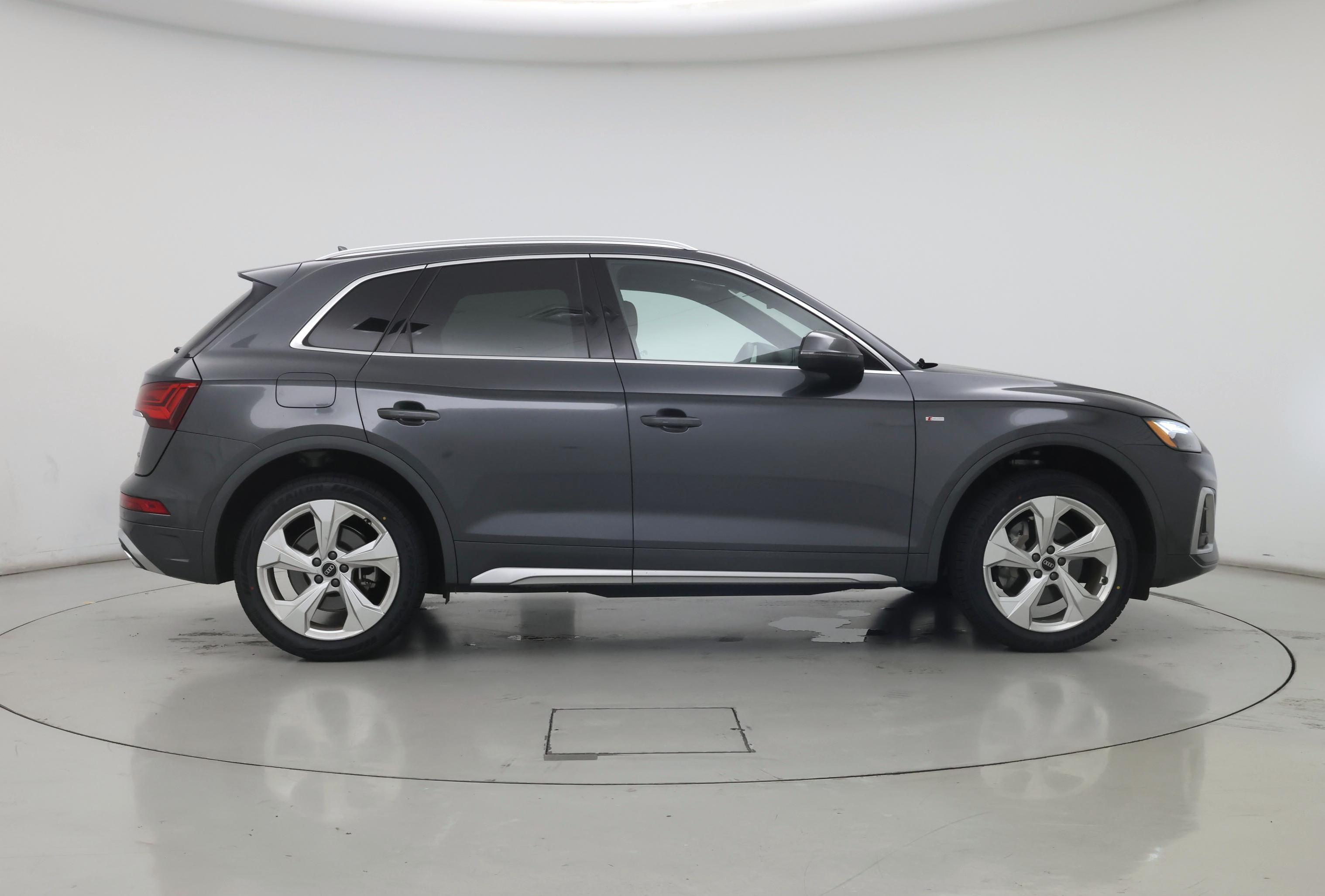 Thumbnail: 2022 Audi Q5 - 7