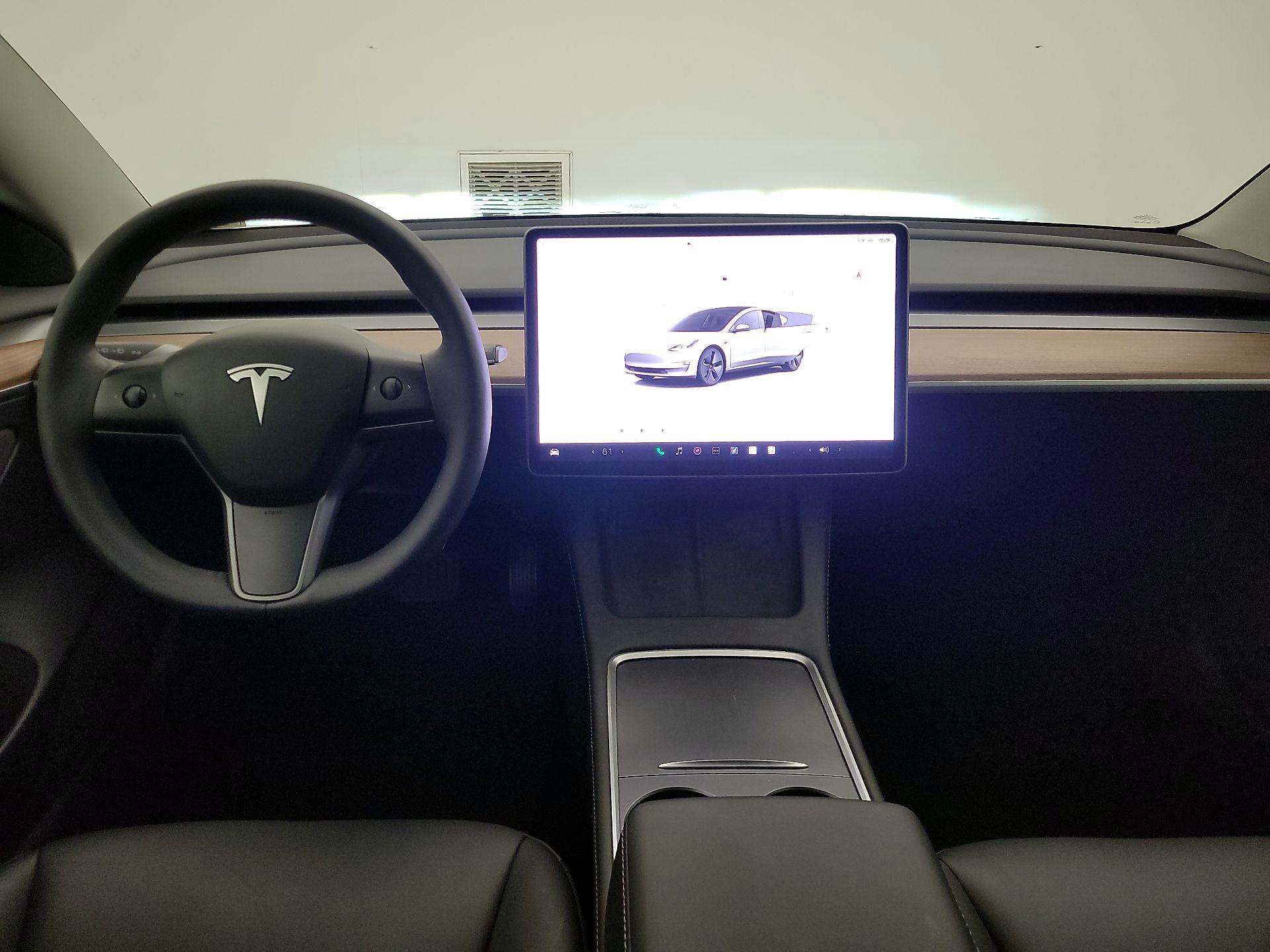 Thumbnail: 2023 Tesla Model 3 - 9
