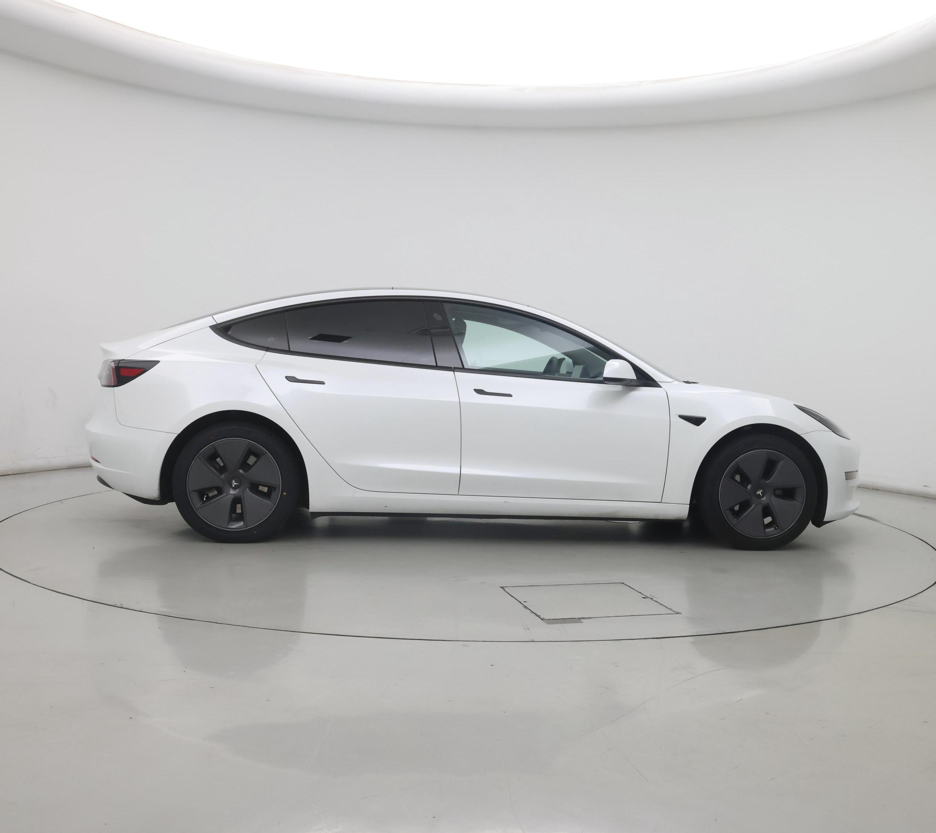 Thumbnail: 2023 Tesla Model 3 - 7