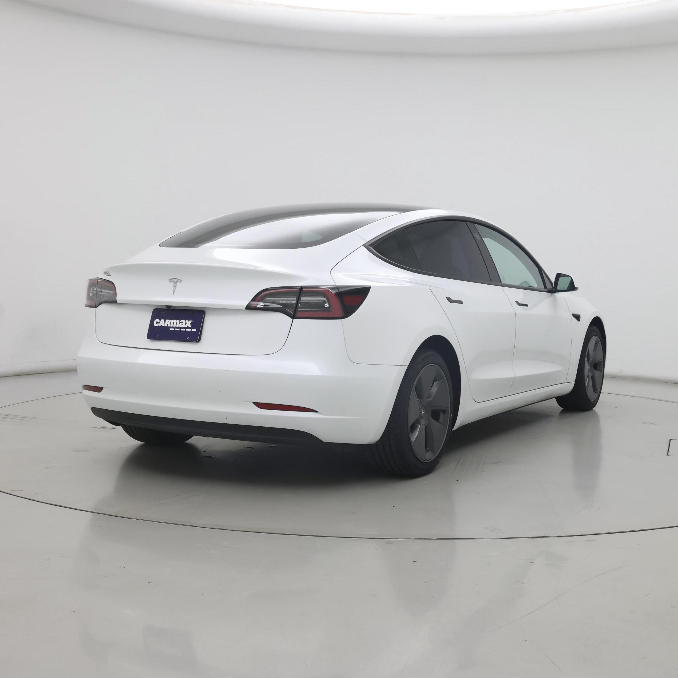 Thumbnail: 2023 Tesla Model 3 - 8