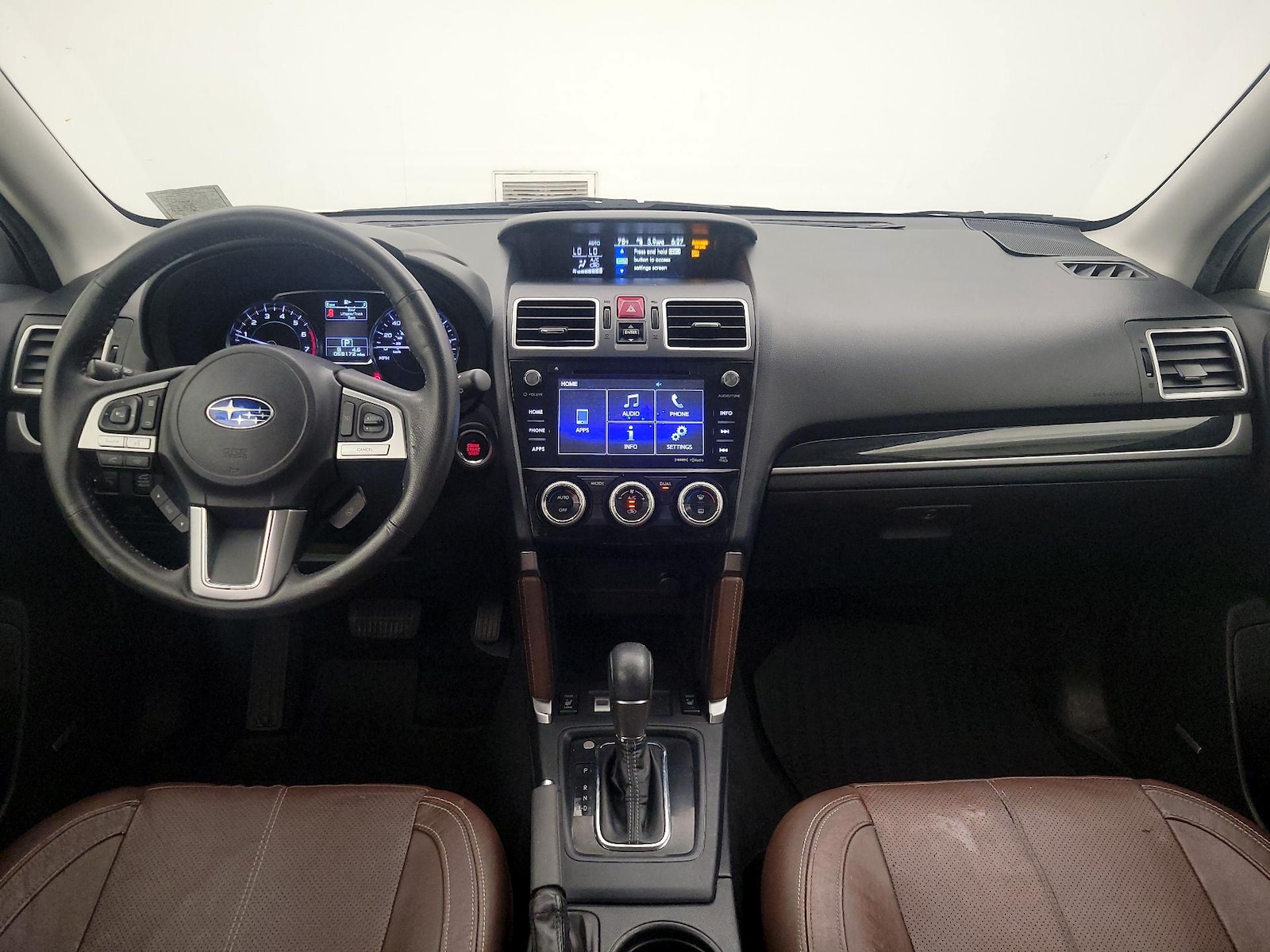2017 Subaru Forester Touring - Photo 10