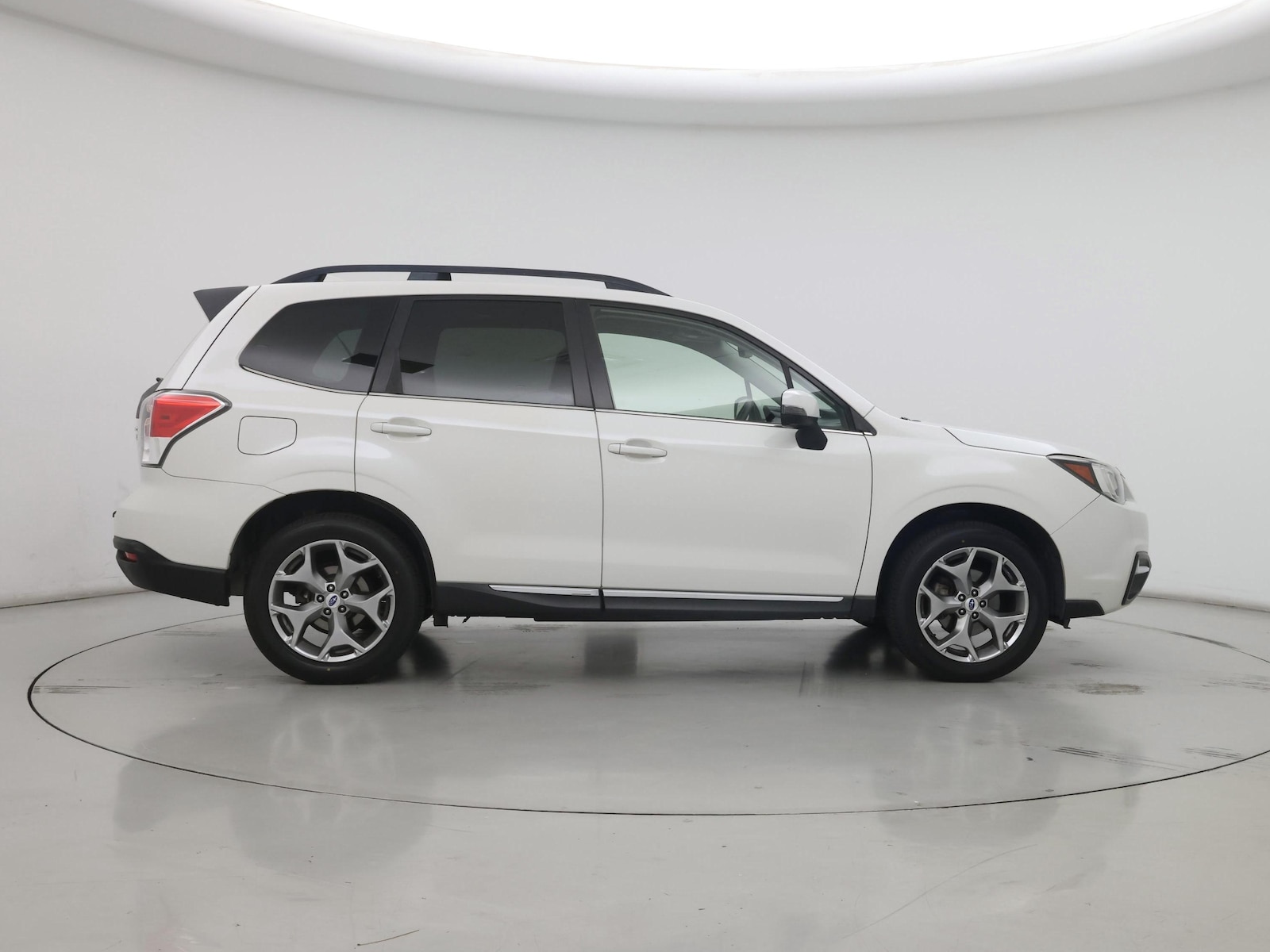 2017 Subaru Forester Touring - Photo 8