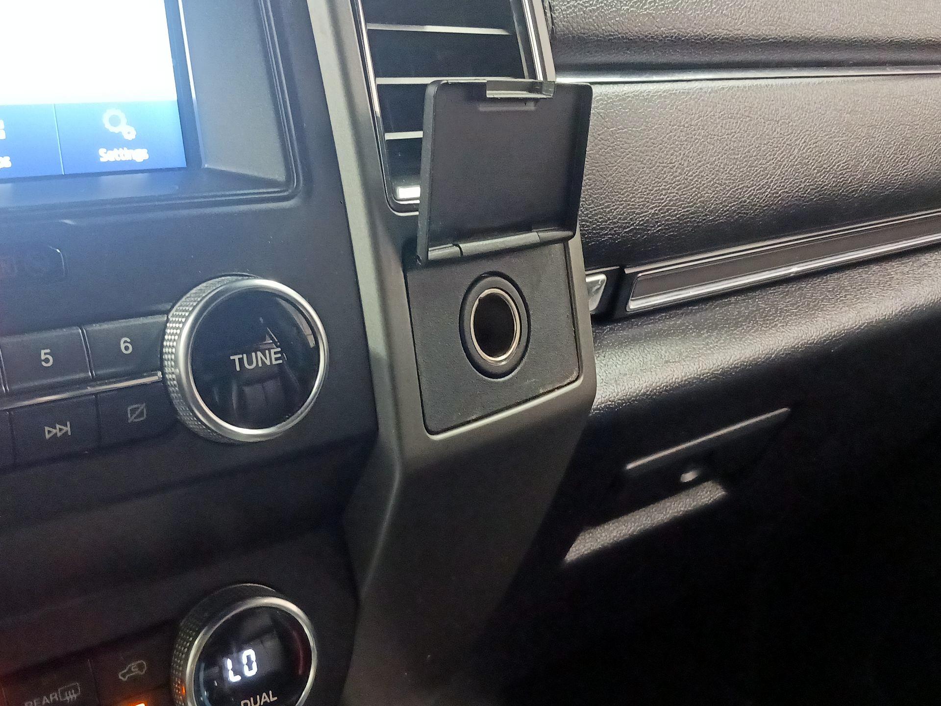 Thumbnail: 2021 Ford Expedition - 15