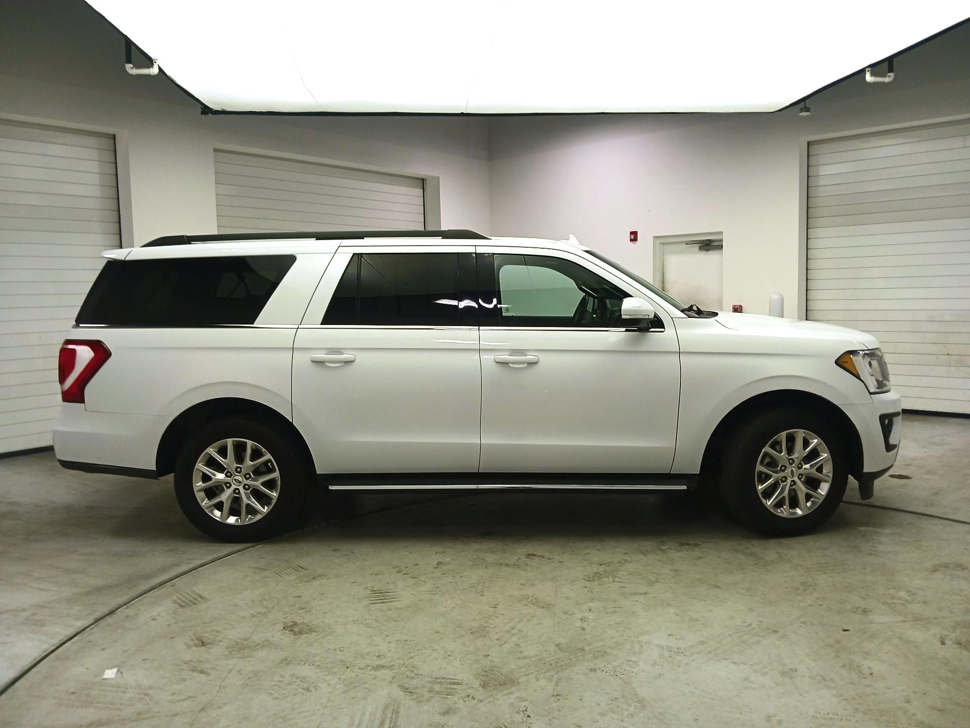 Thumbnail: 2021 Ford Expedition - 4