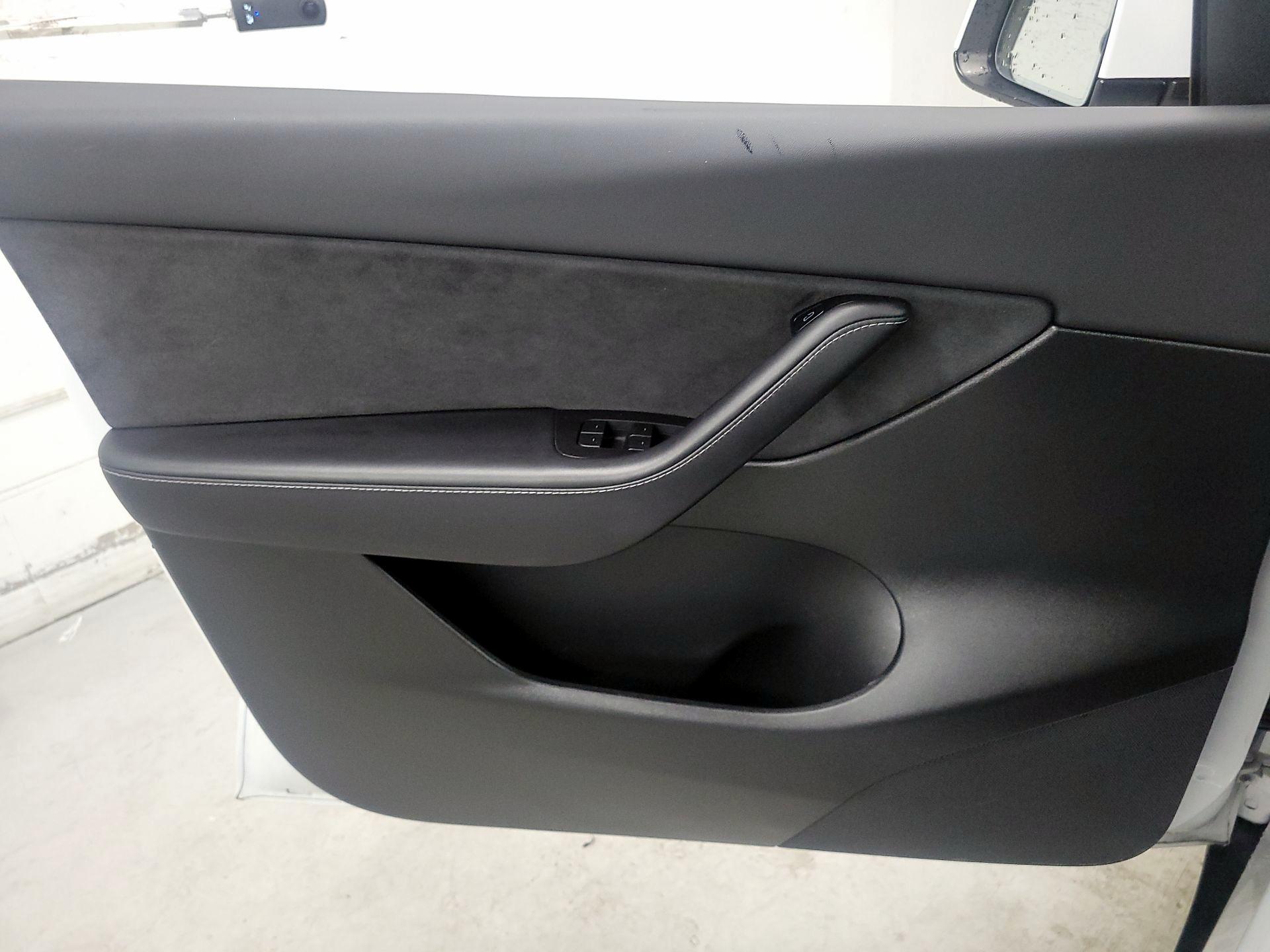 Thumbnail: 2021 Tesla Model Y - 12