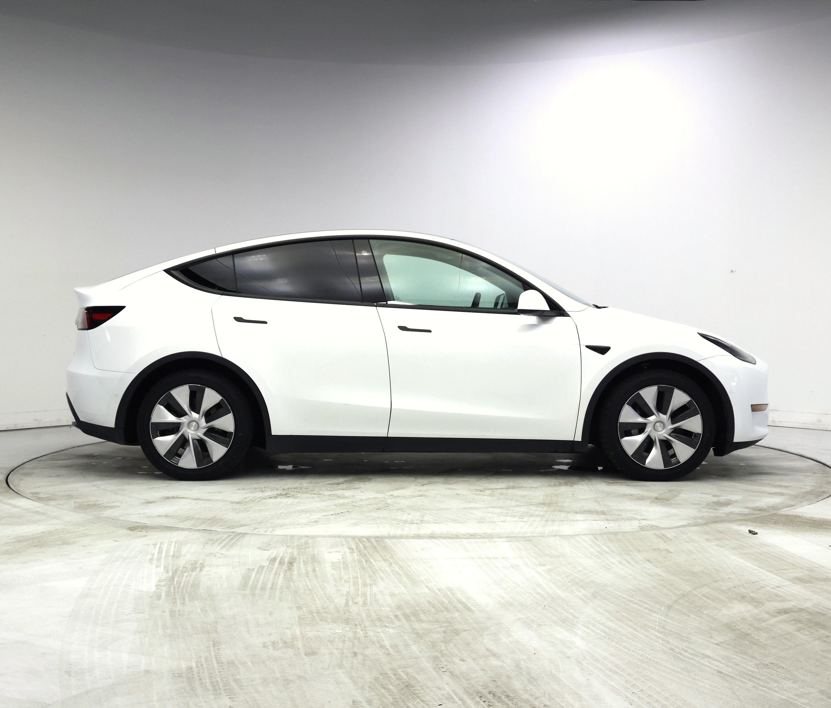 Thumbnail: 2021 Tesla Model Y - 7