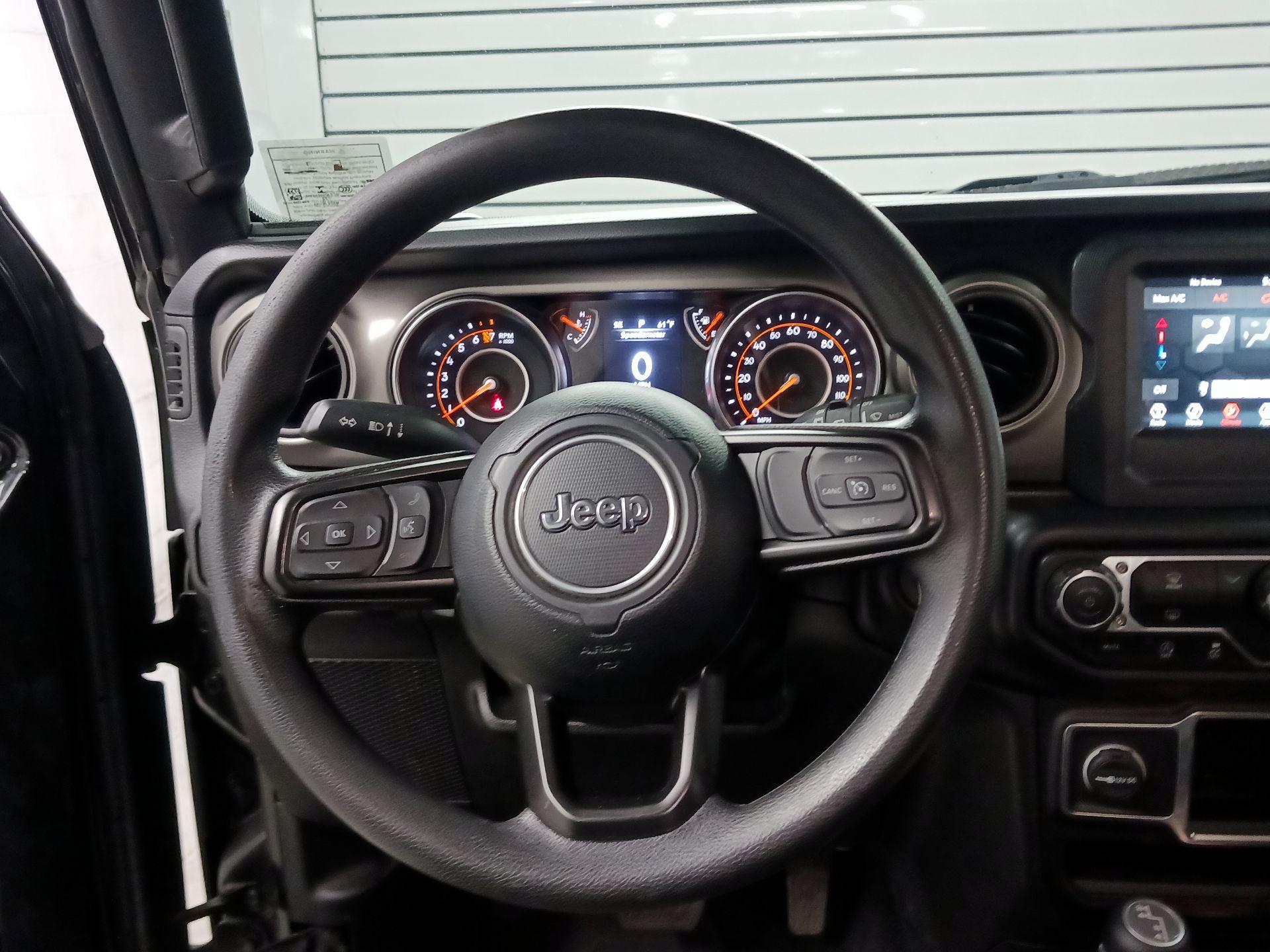 Thumbnail: 2022 Jeep Wrangler - 10
