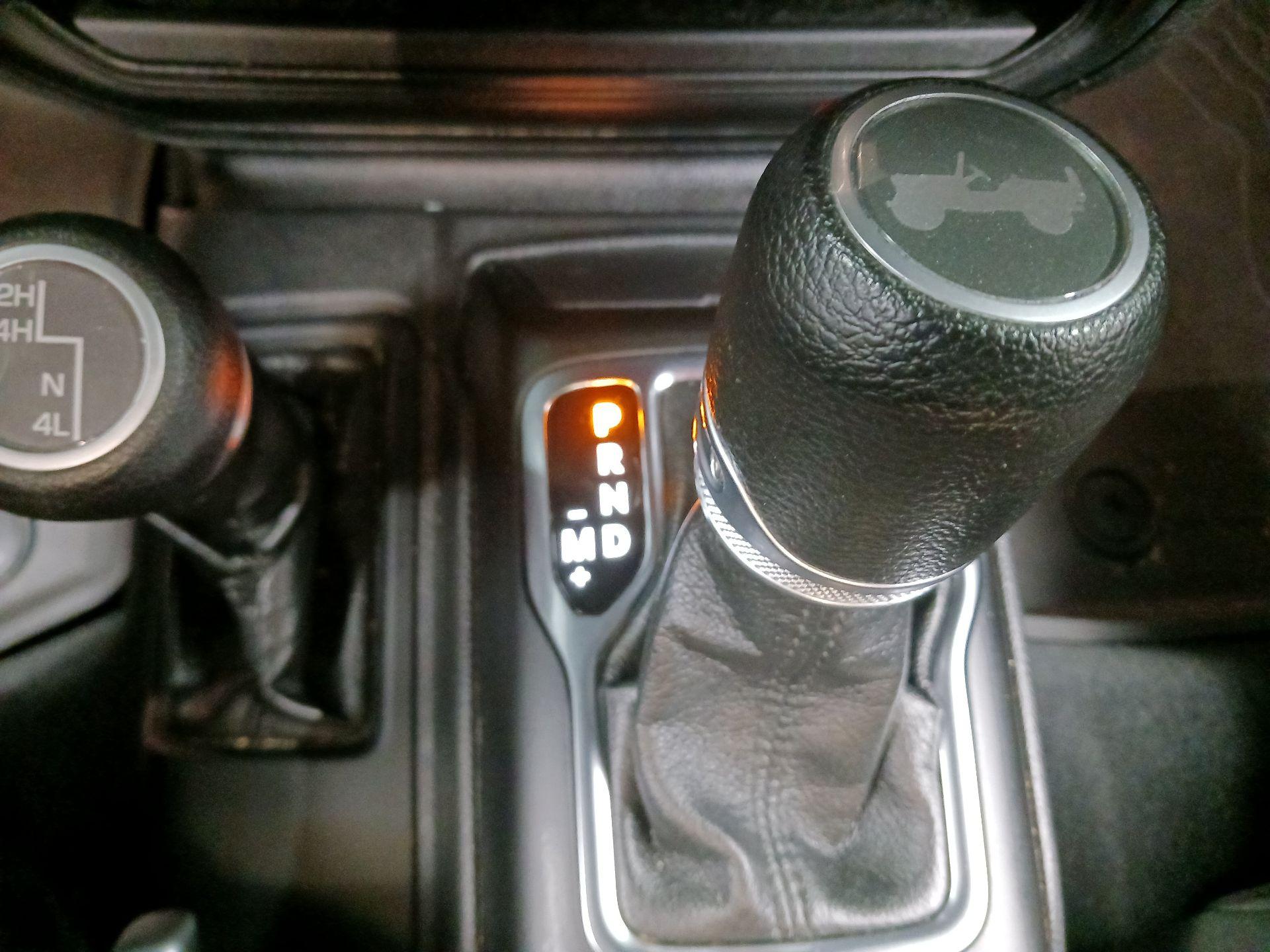 Thumbnail: 2022 Jeep Wrangler - 15