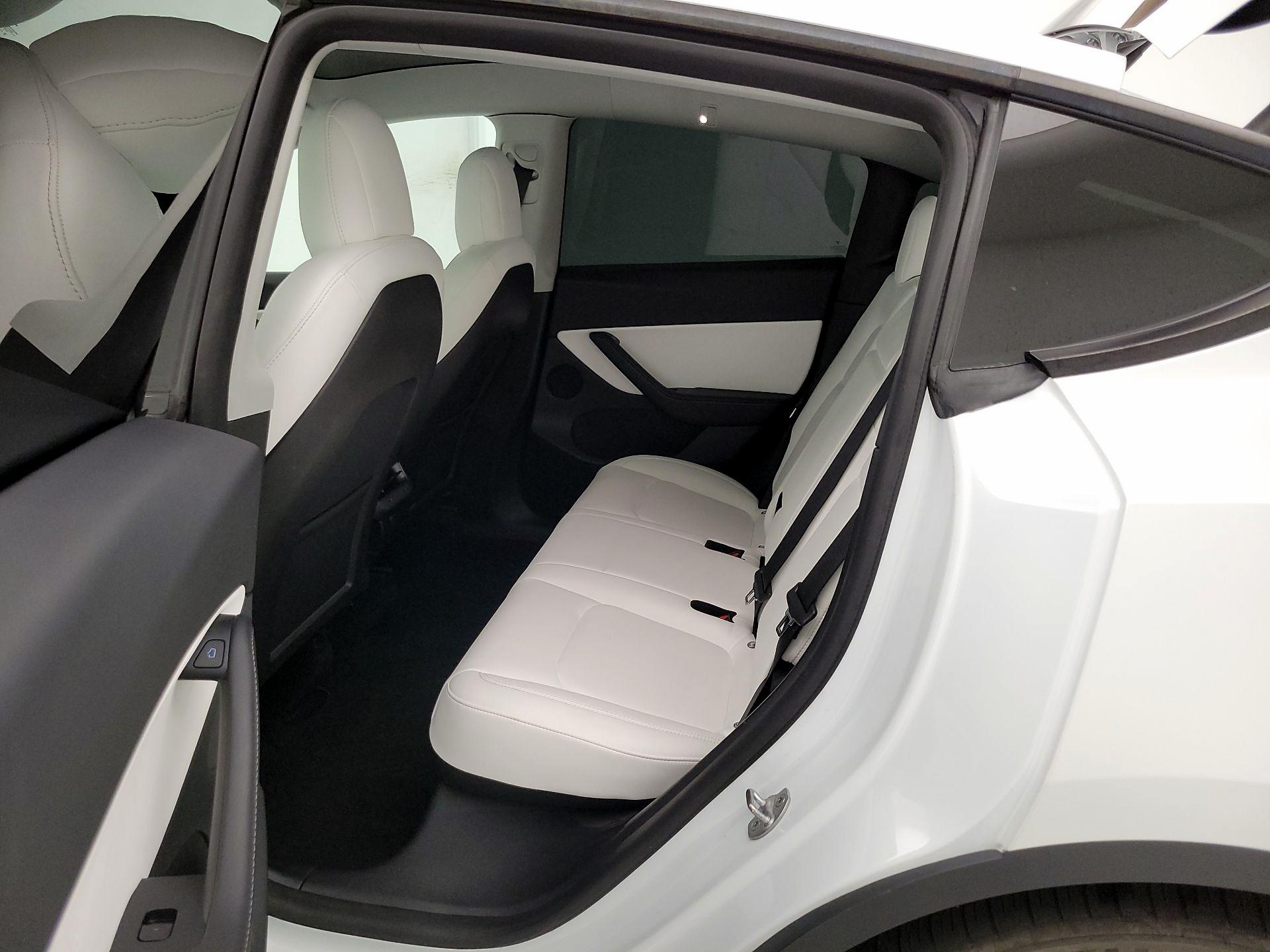 Thumbnail: 2022 Tesla Model Y - 18
