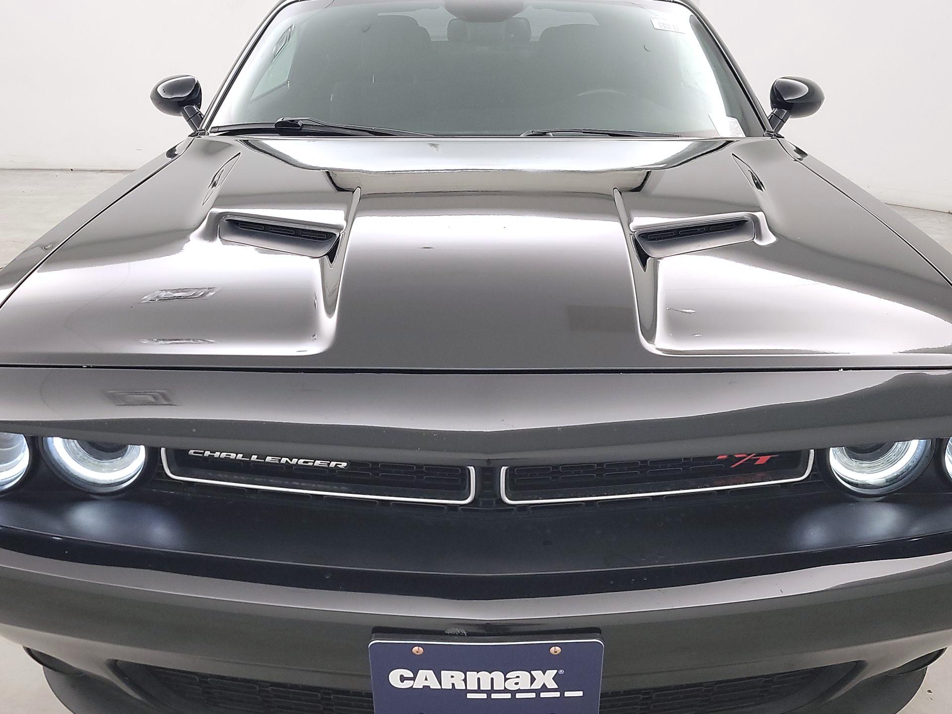 Thumbnail: 2016 Dodge Challenger - 2