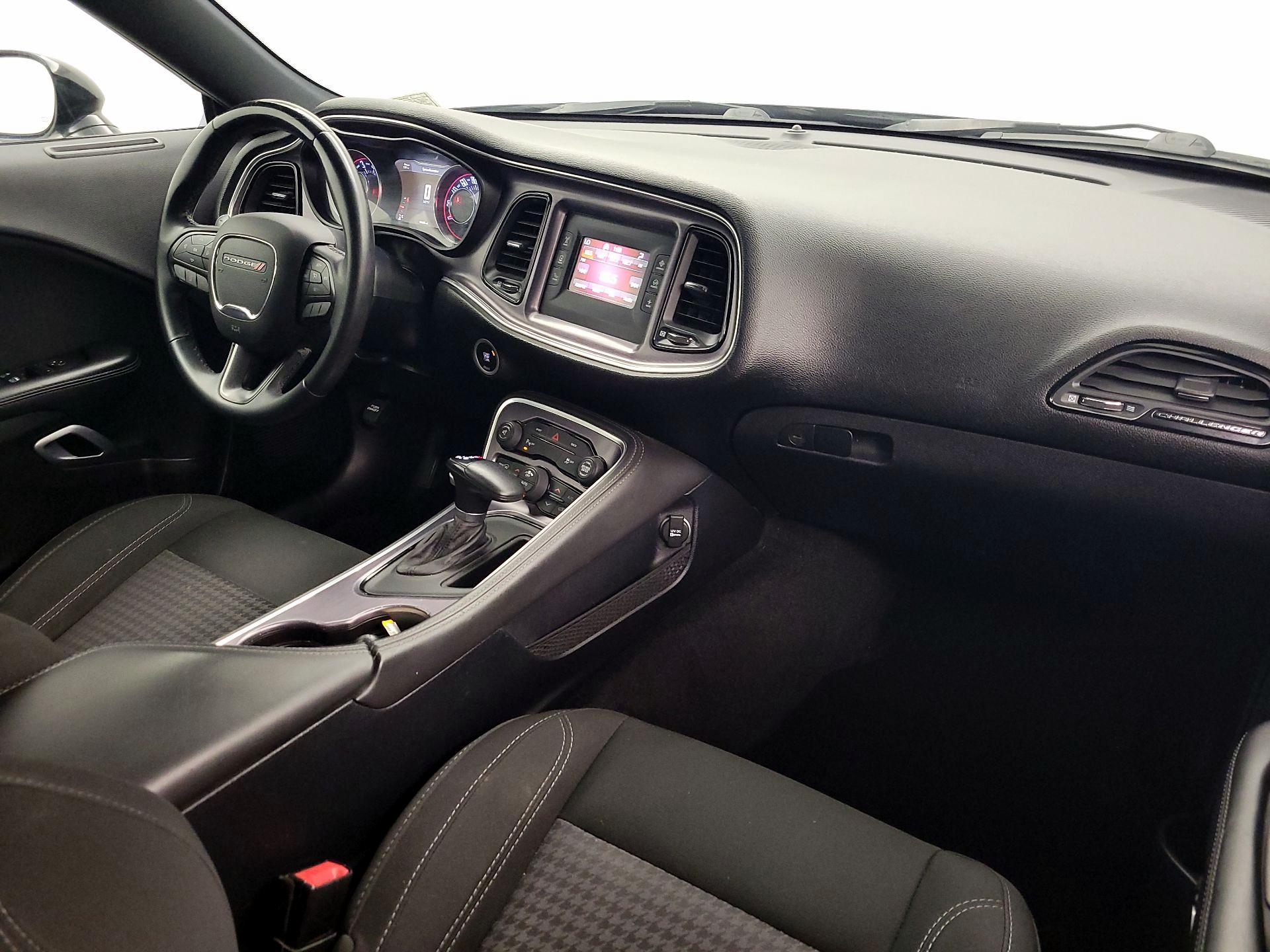 Thumbnail: 2016 Dodge Challenger - 8