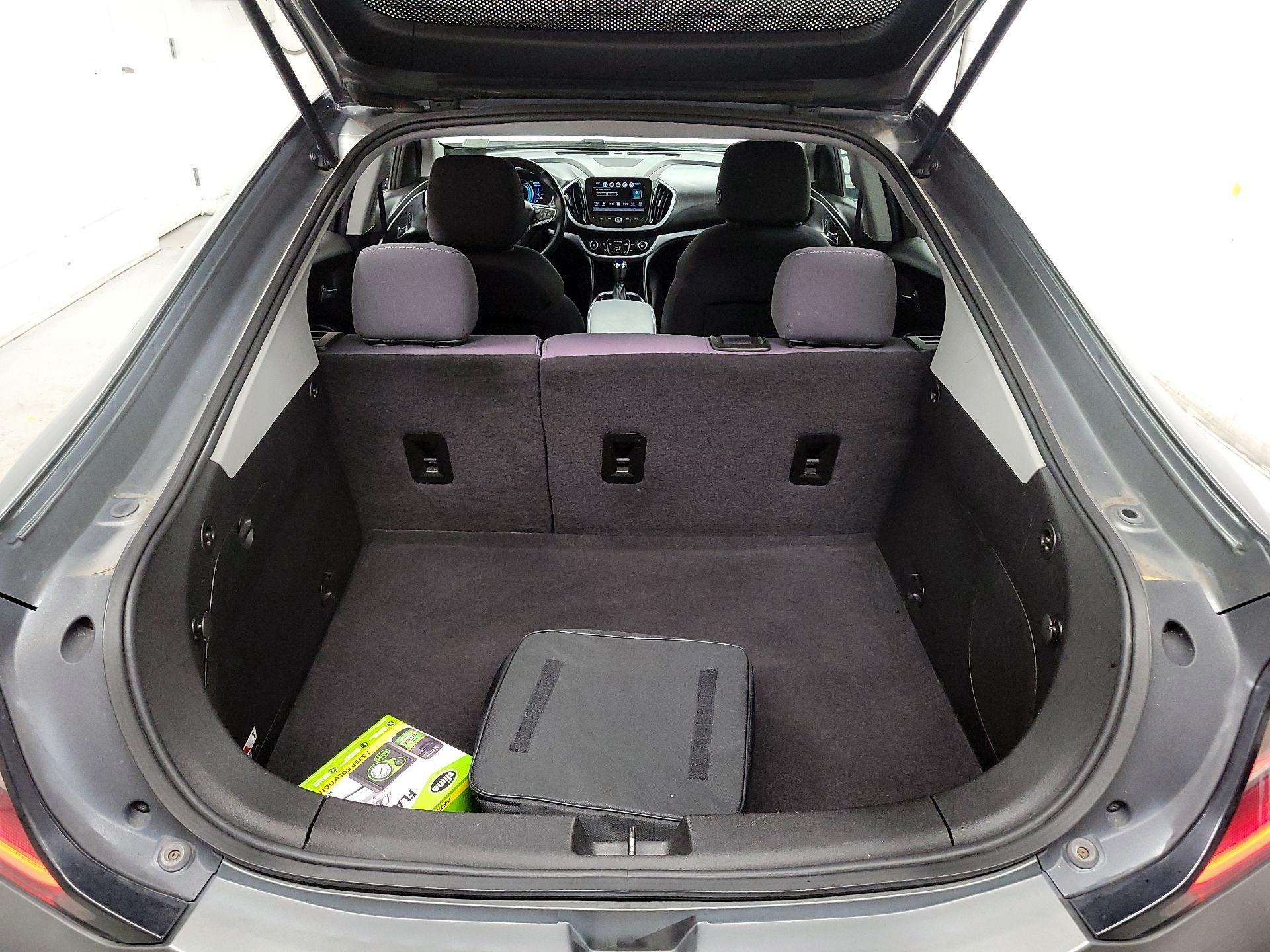 Thumbnail: 2017 Chevrolet Volt - 15