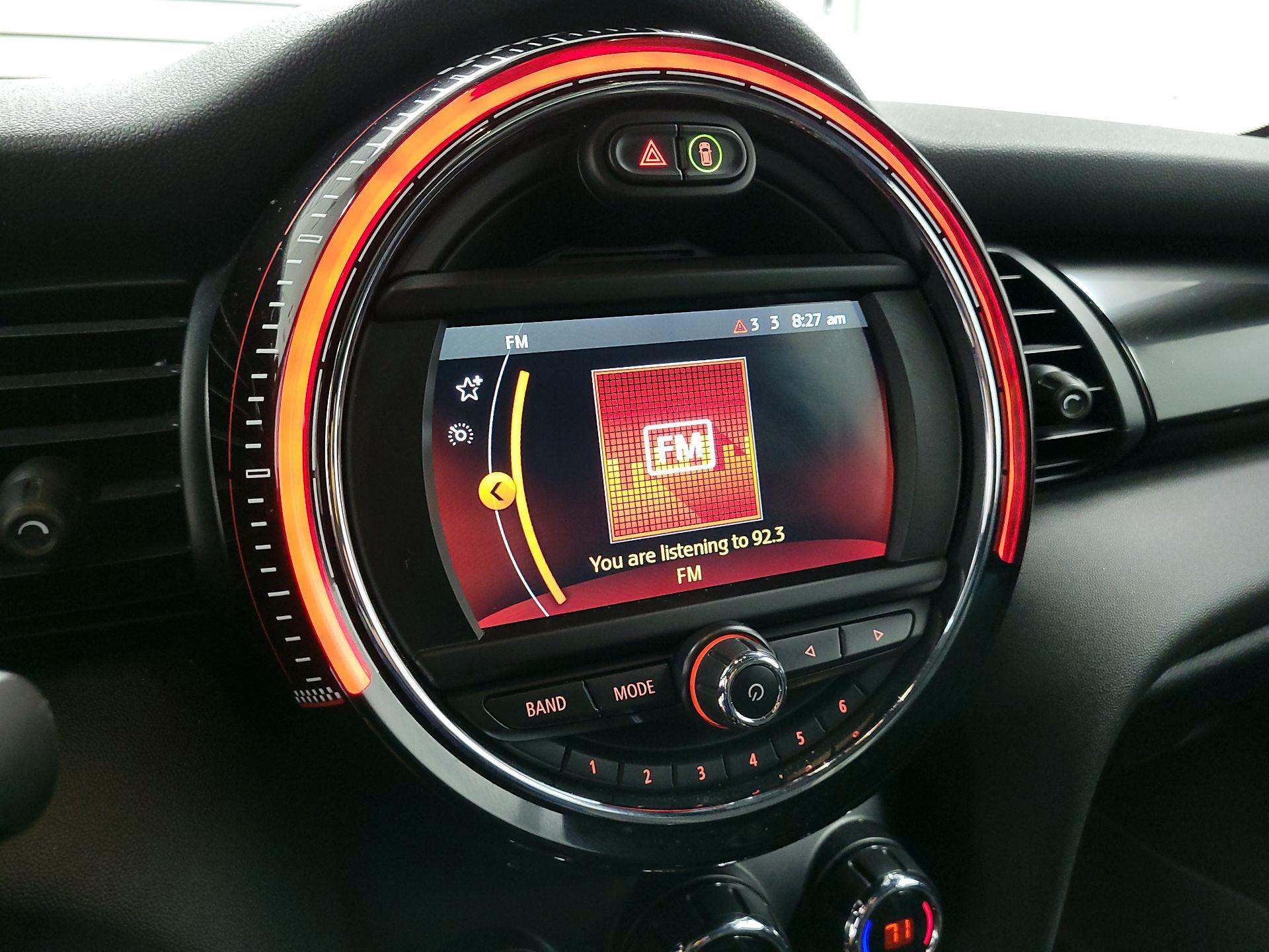 Thumbnail: 2019 MINI Cooper Hardtop - 15
