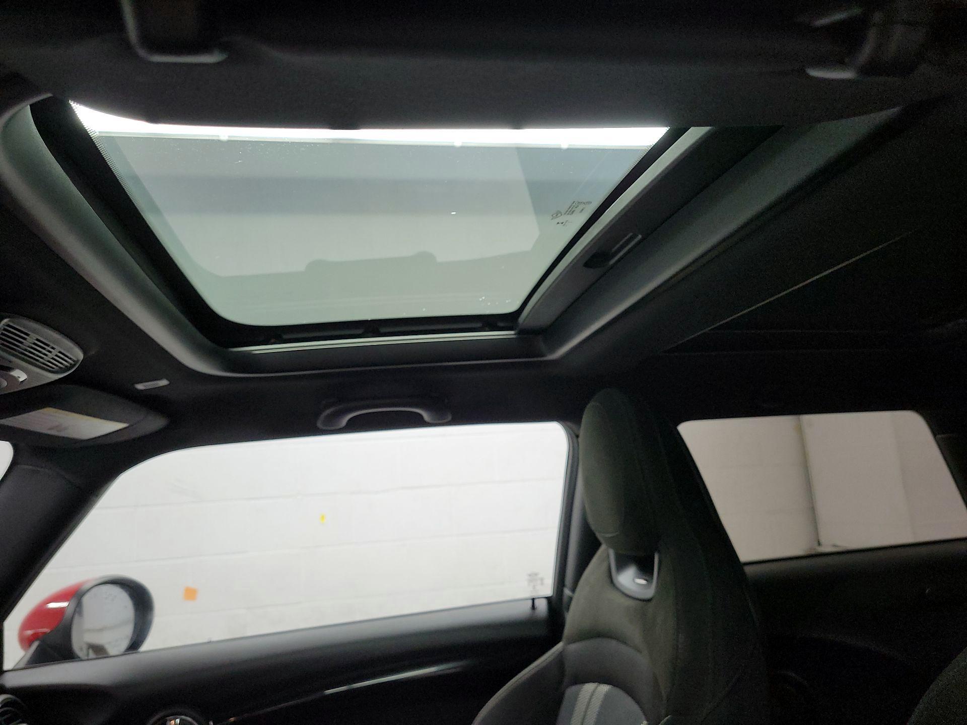 Thumbnail: 2019 MINI Cooper Hardtop - 19