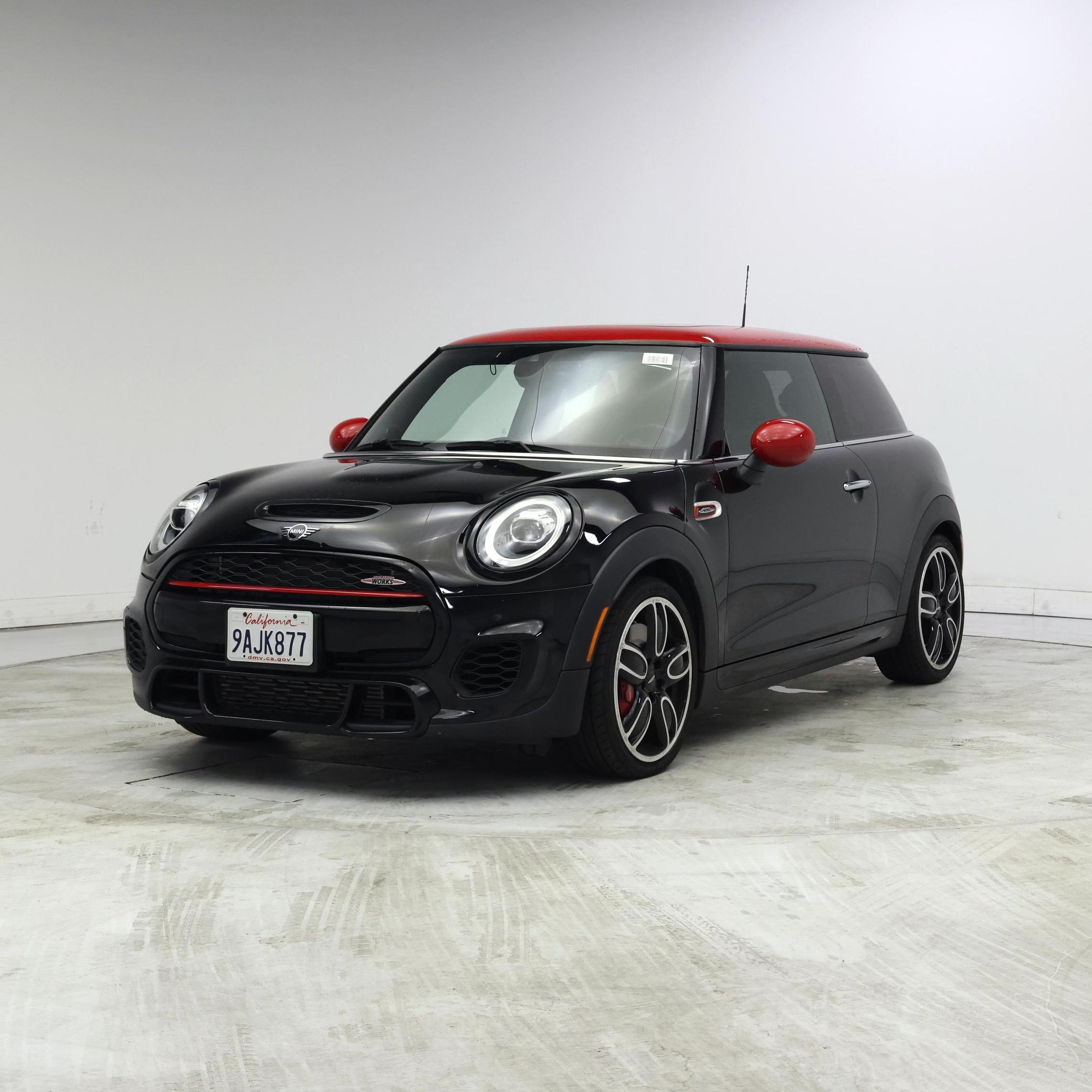Thumbnail: 2019 MINI Cooper Hardtop - 4