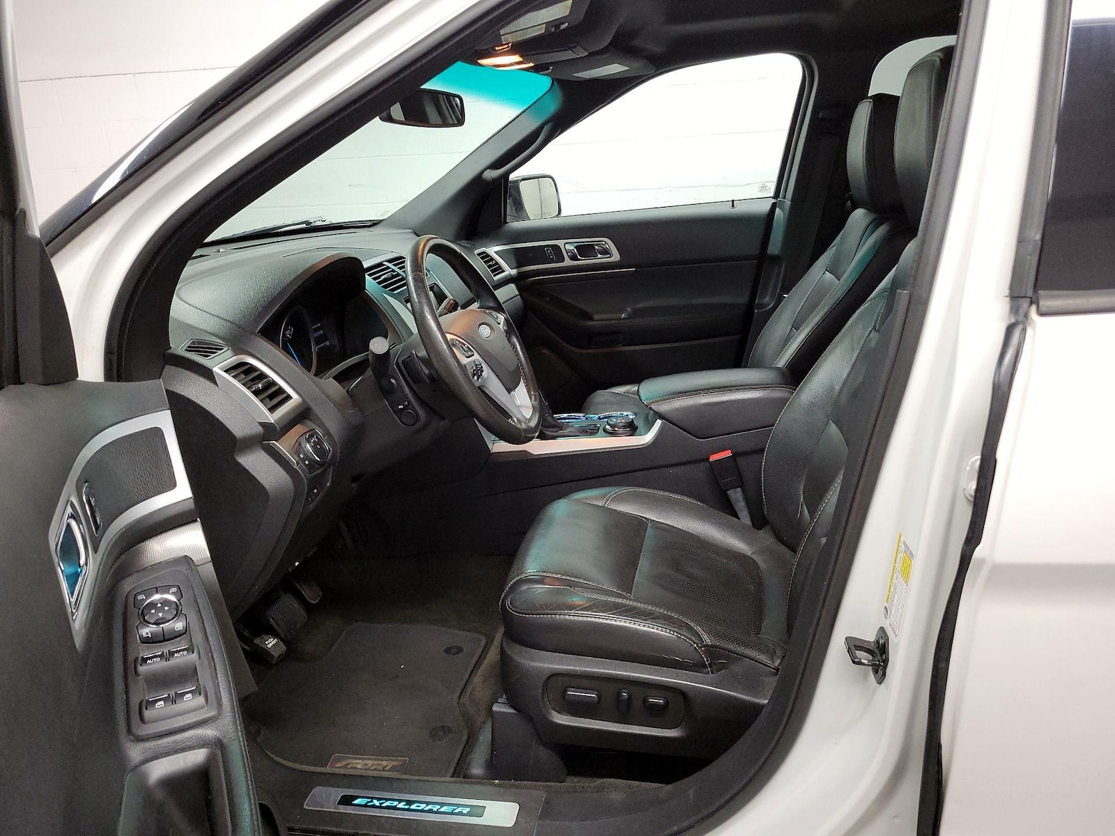 2015 Ford Explorer Sport - Photo 10