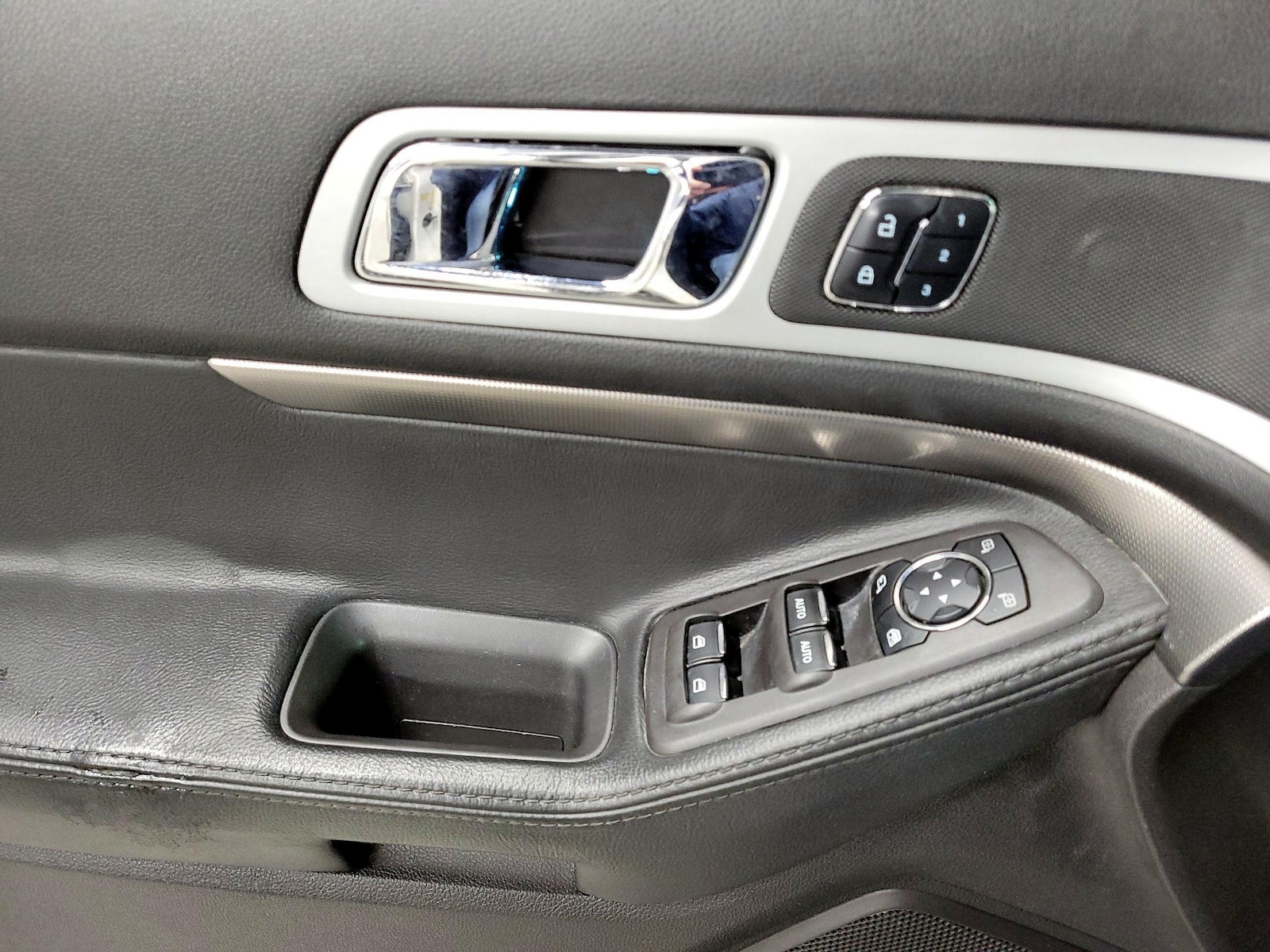 2015 Ford Explorer Sport - Photo 11