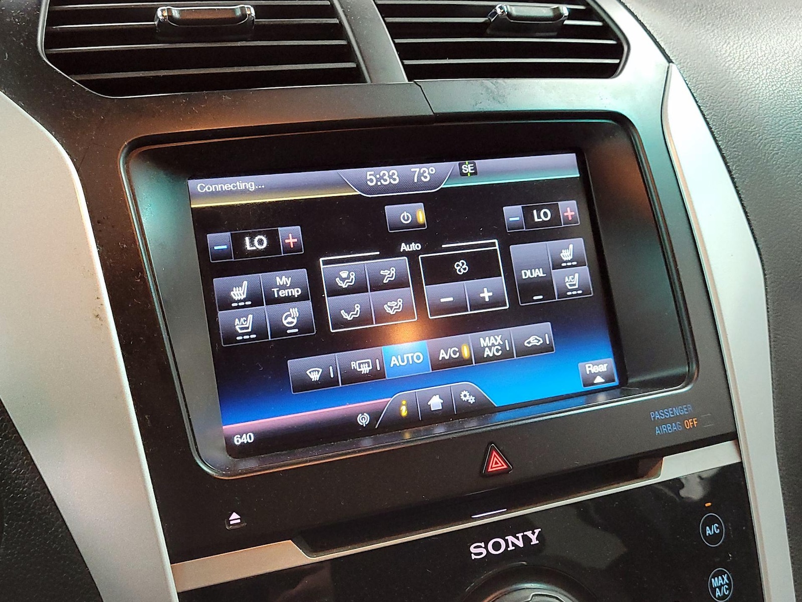 2015 Ford Explorer Sport - Photo 15