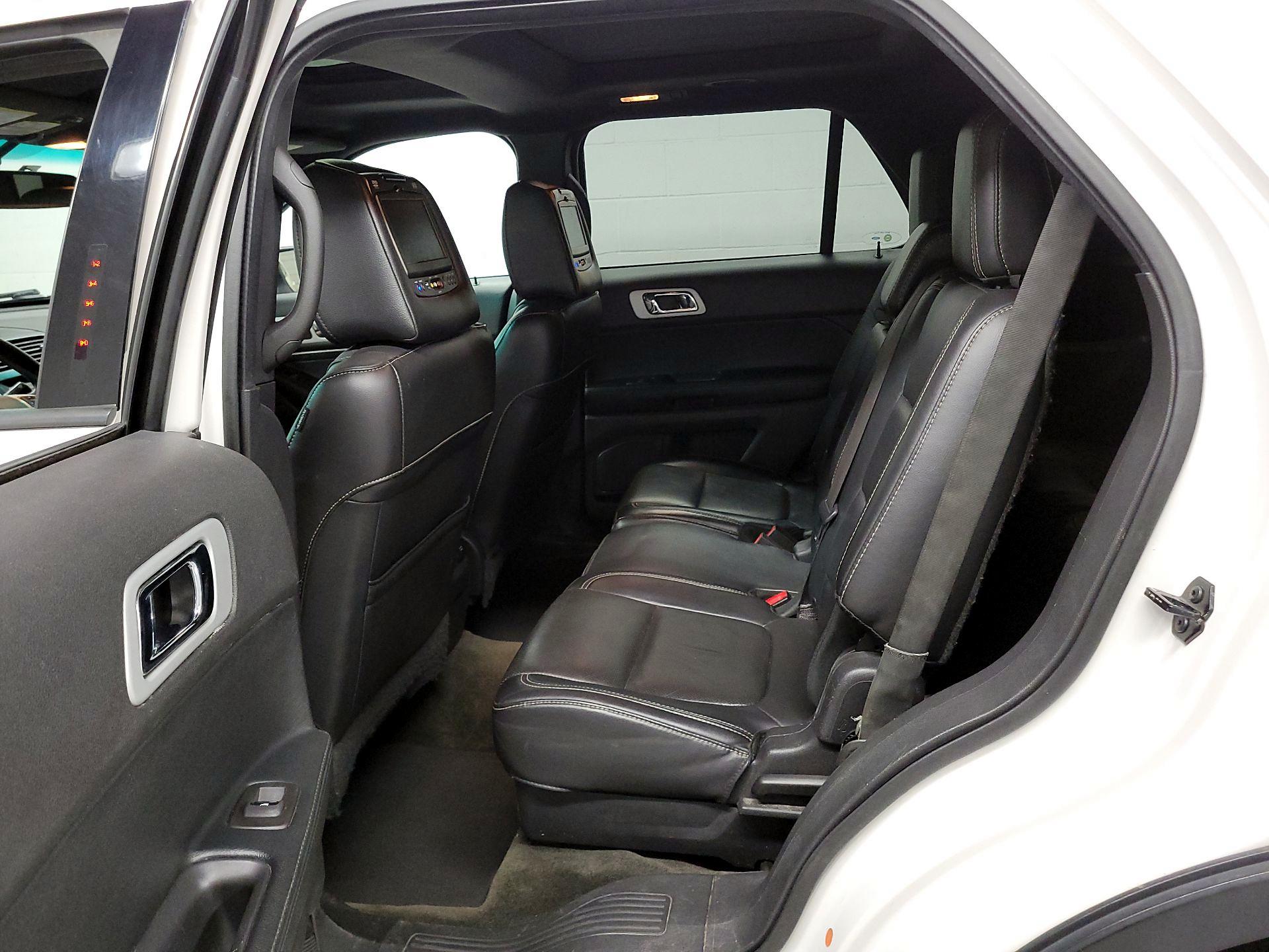 Thumbnail: 2015 Ford Explorer - 18