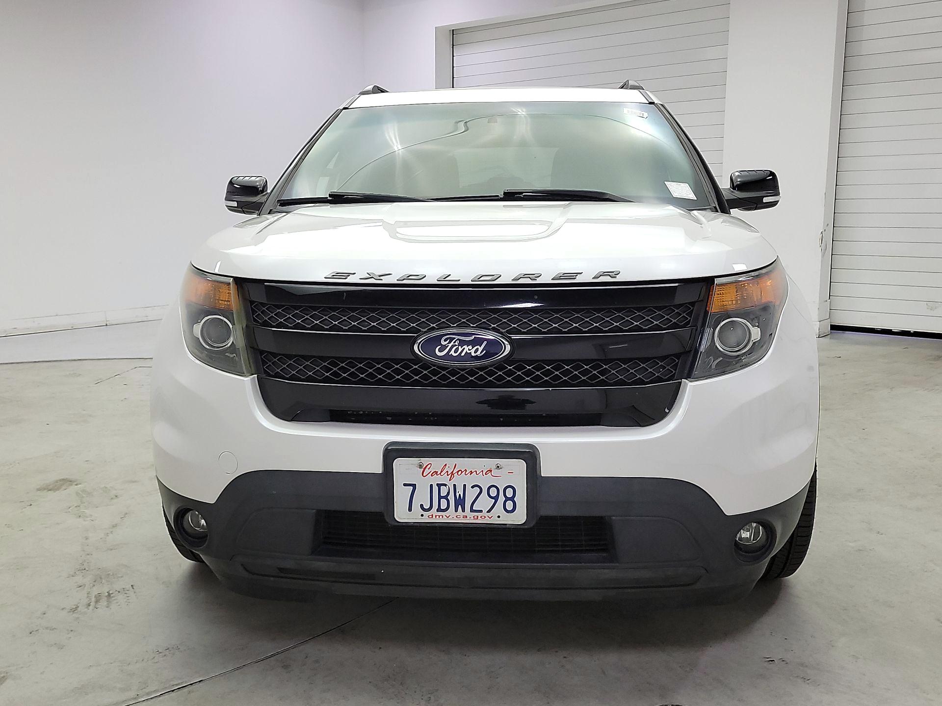 Thumbnail: 2015 Ford Explorer - 2
