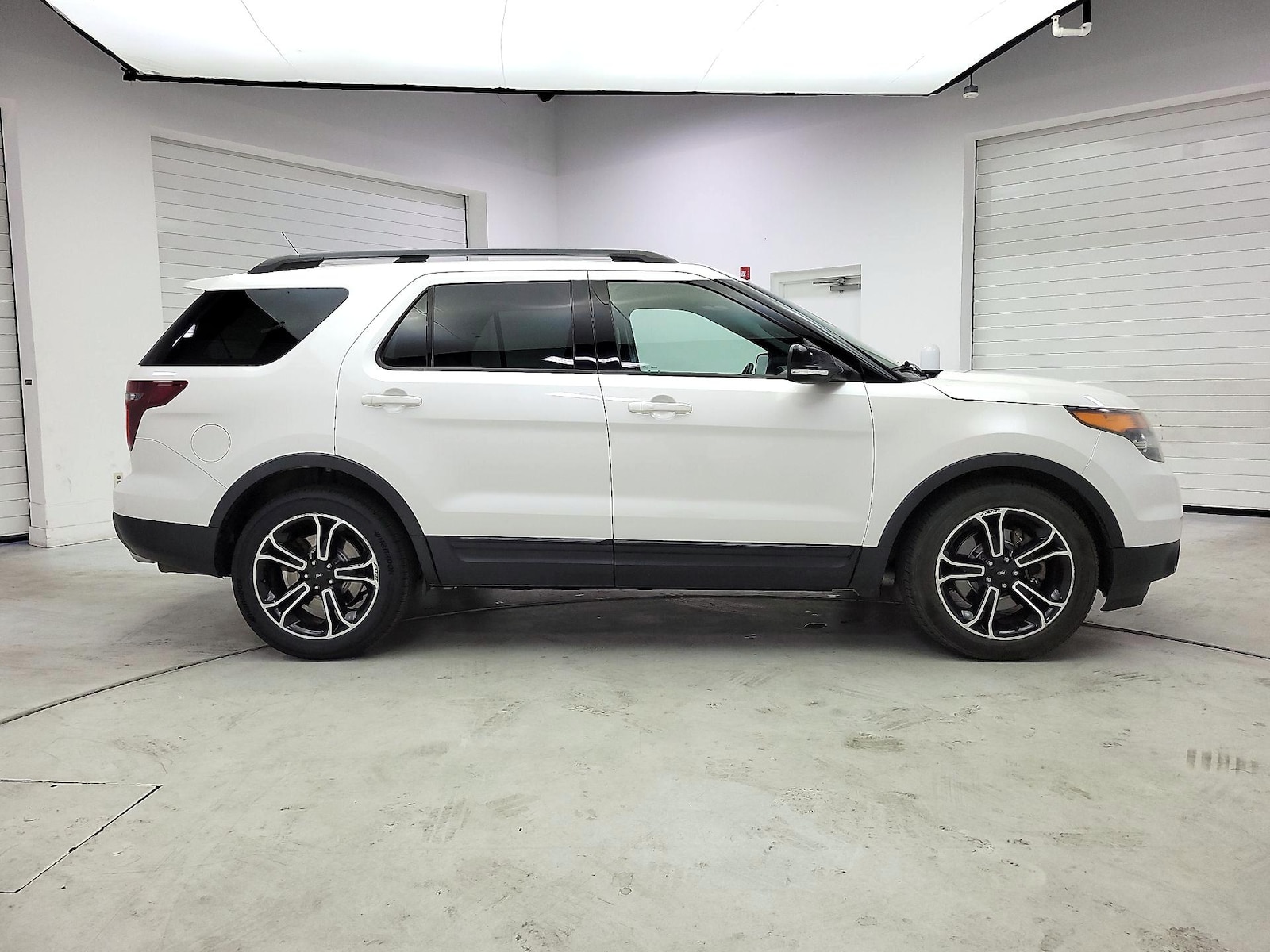 2015 Ford Explorer Sport - Photo 4