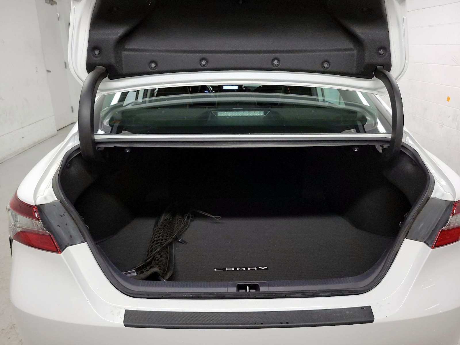 2023 Toyota Camry SE - Photo 21