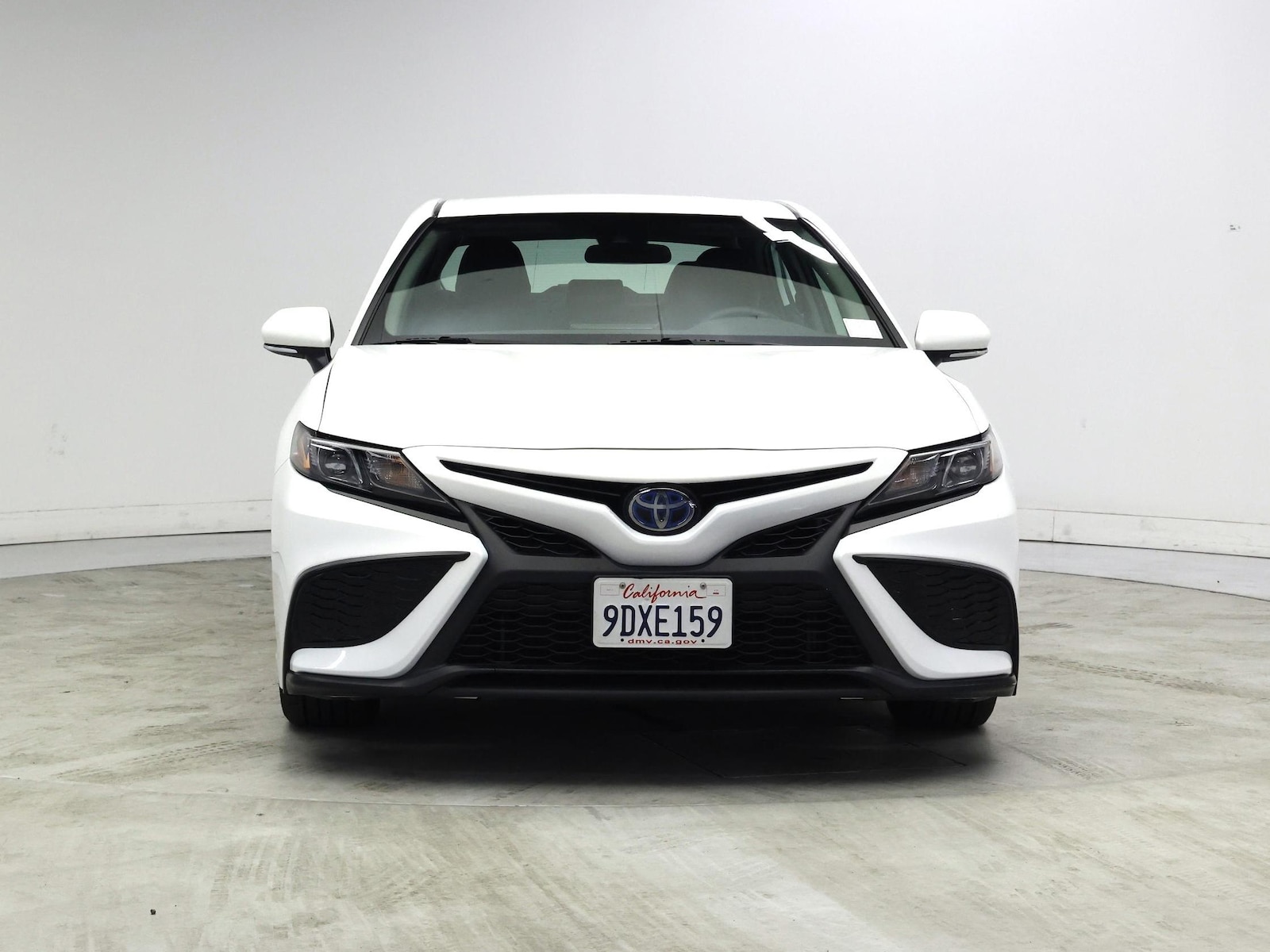 2023 Toyota Camry SE - Photo 6