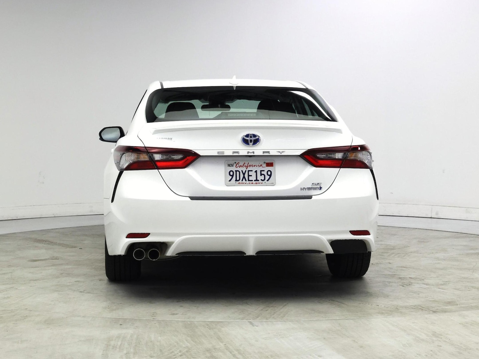 2023 Toyota Camry SE - Photo 7