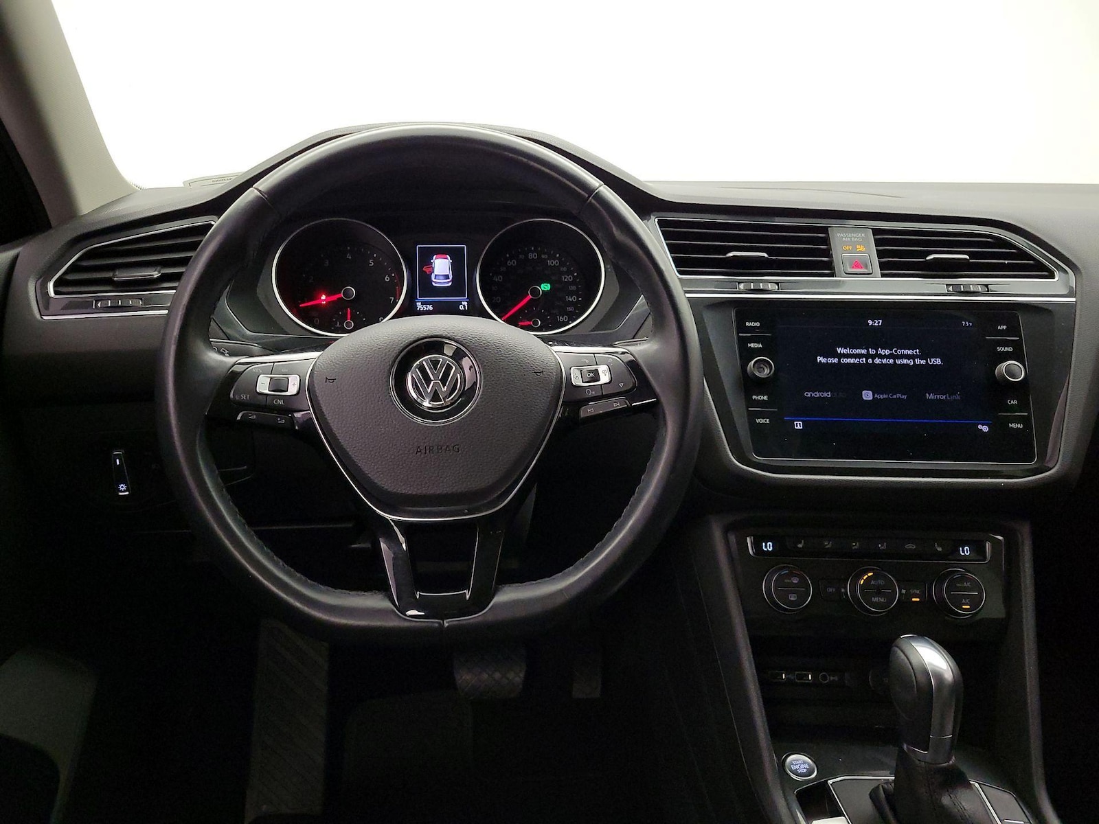 2018 Volkswagen Tiguan SE - Photo 11