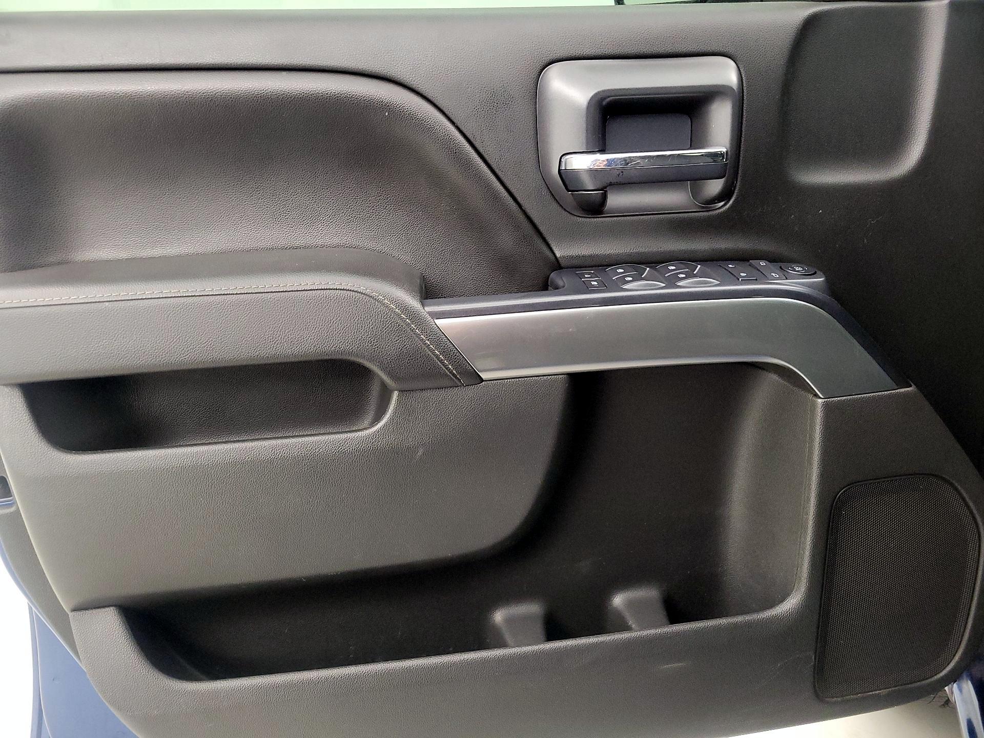 Thumbnail: 2016 Chevrolet Silverado 1500 - 12