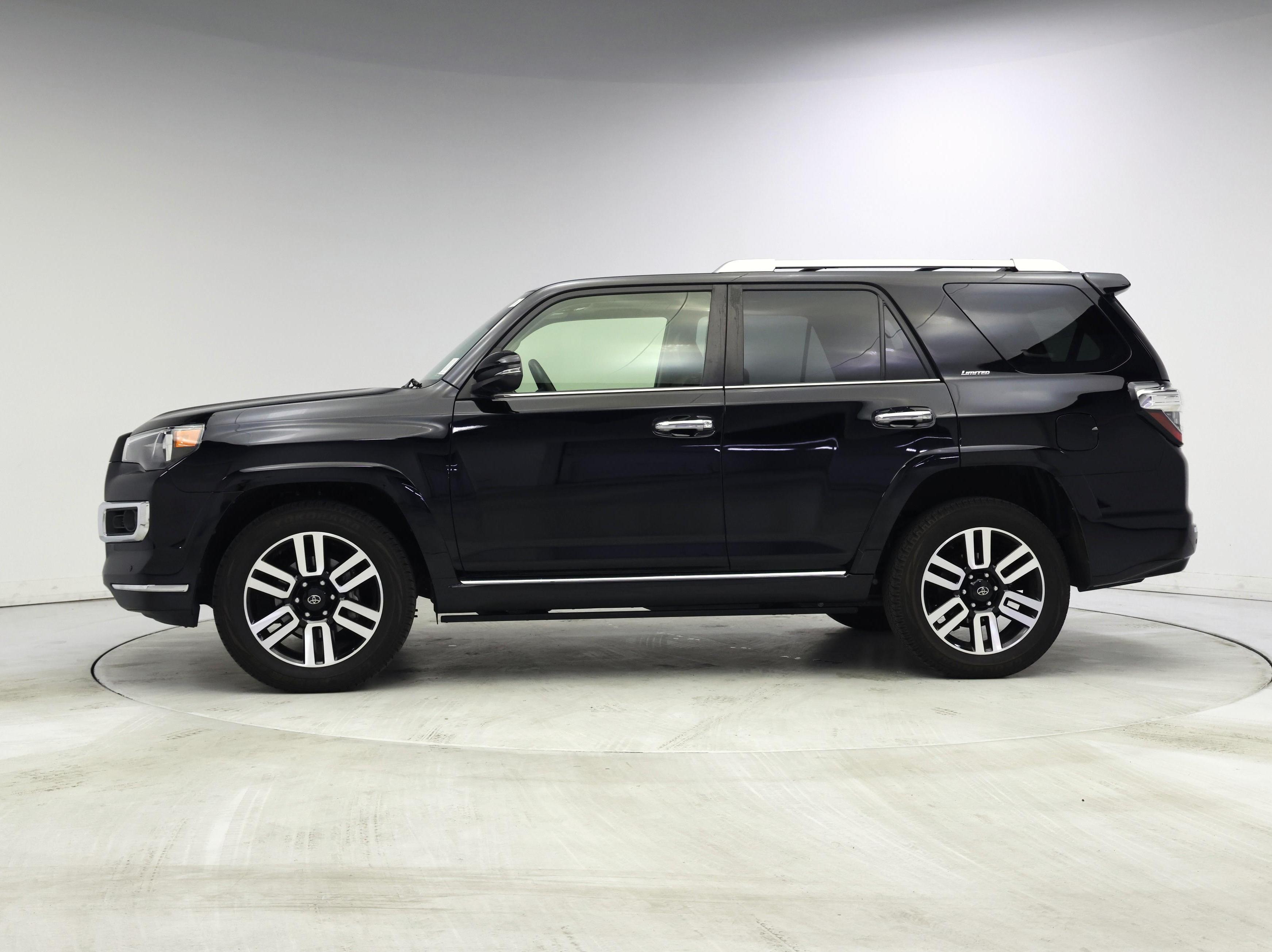 Thumbnail: 2023 Toyota 4Runner - 3