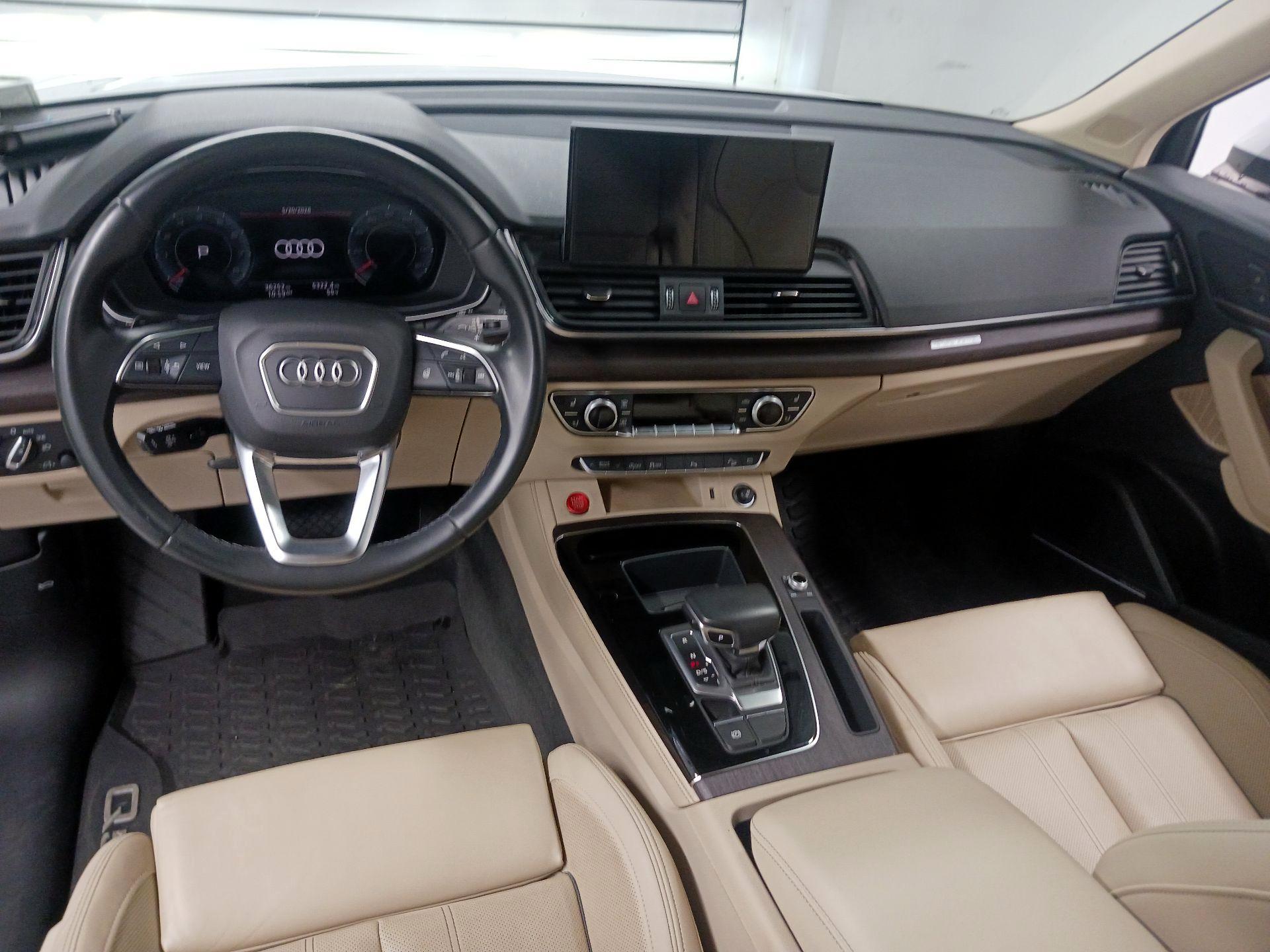 Thumbnail: 2021 Audi Q5 - 9