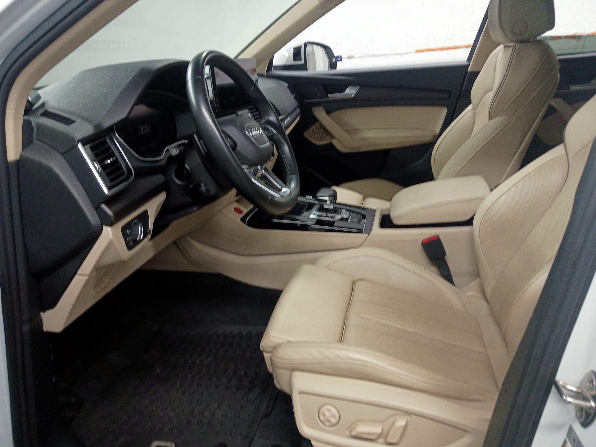 Thumbnail: 2021 Audi Q5 - 11