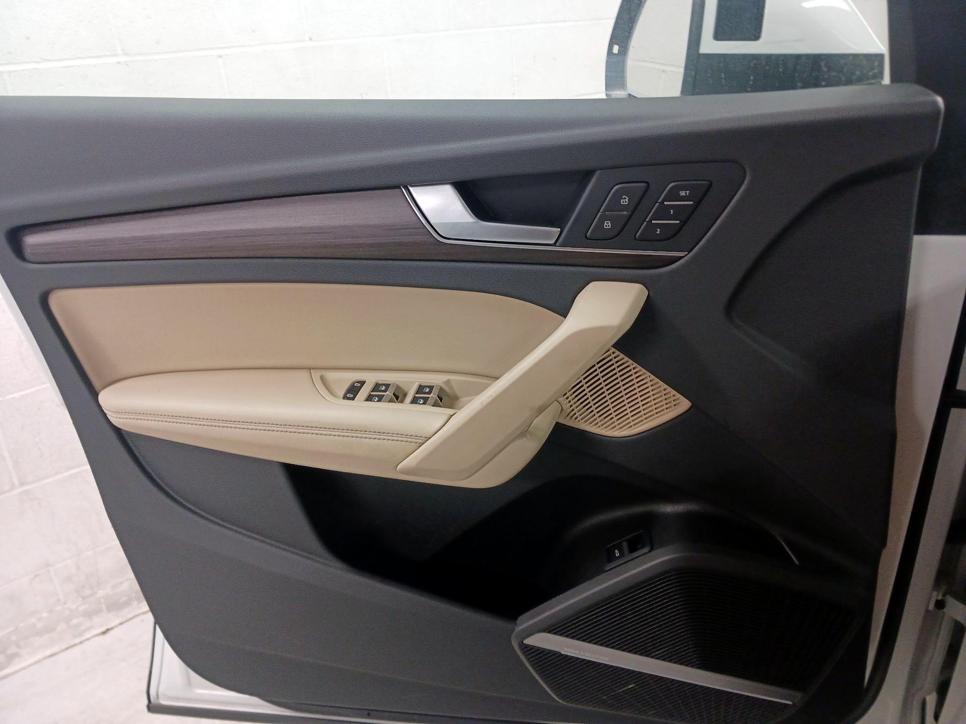 Thumbnail: 2021 Audi Q5 - 12