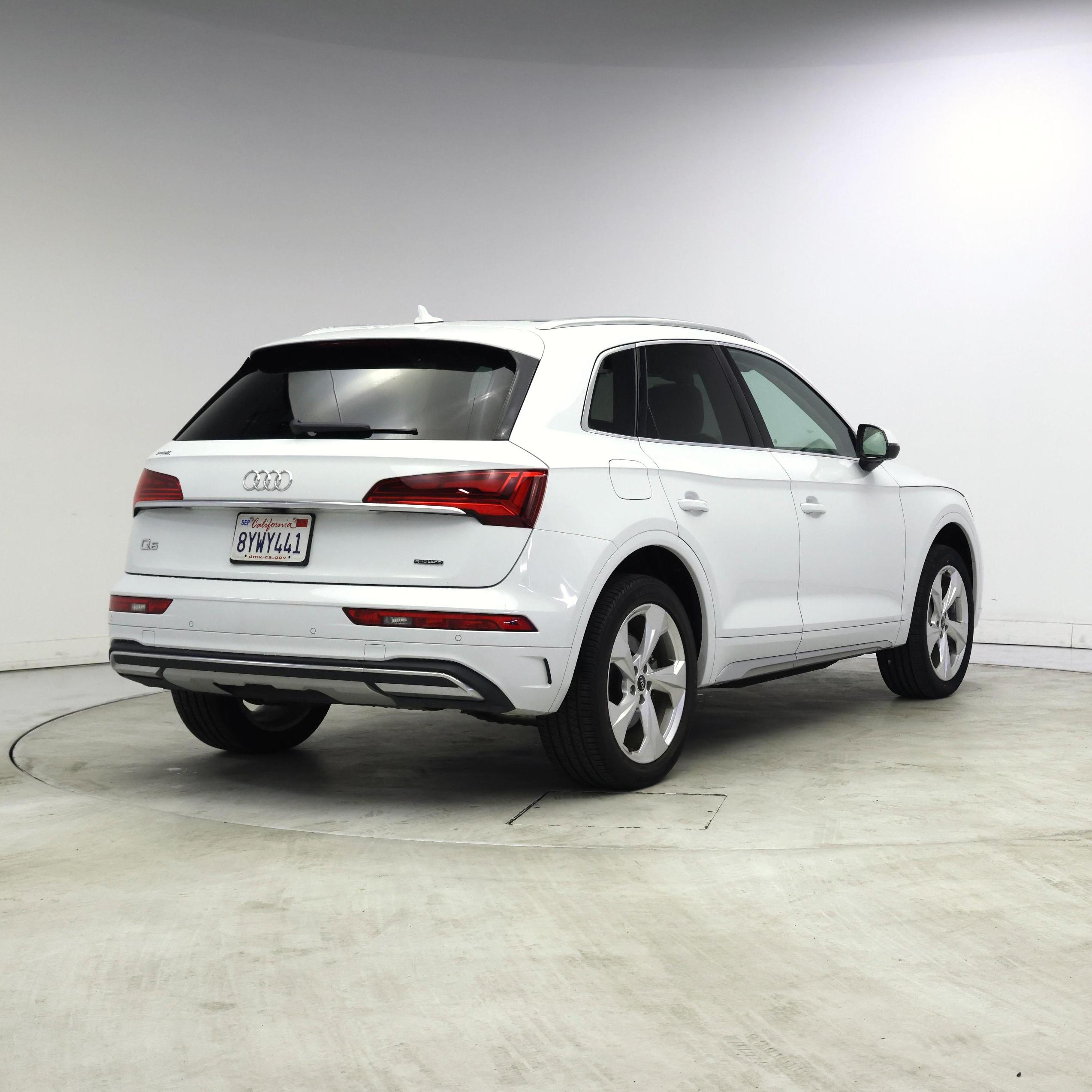 Thumbnail: 2021 Audi Q5 - 8