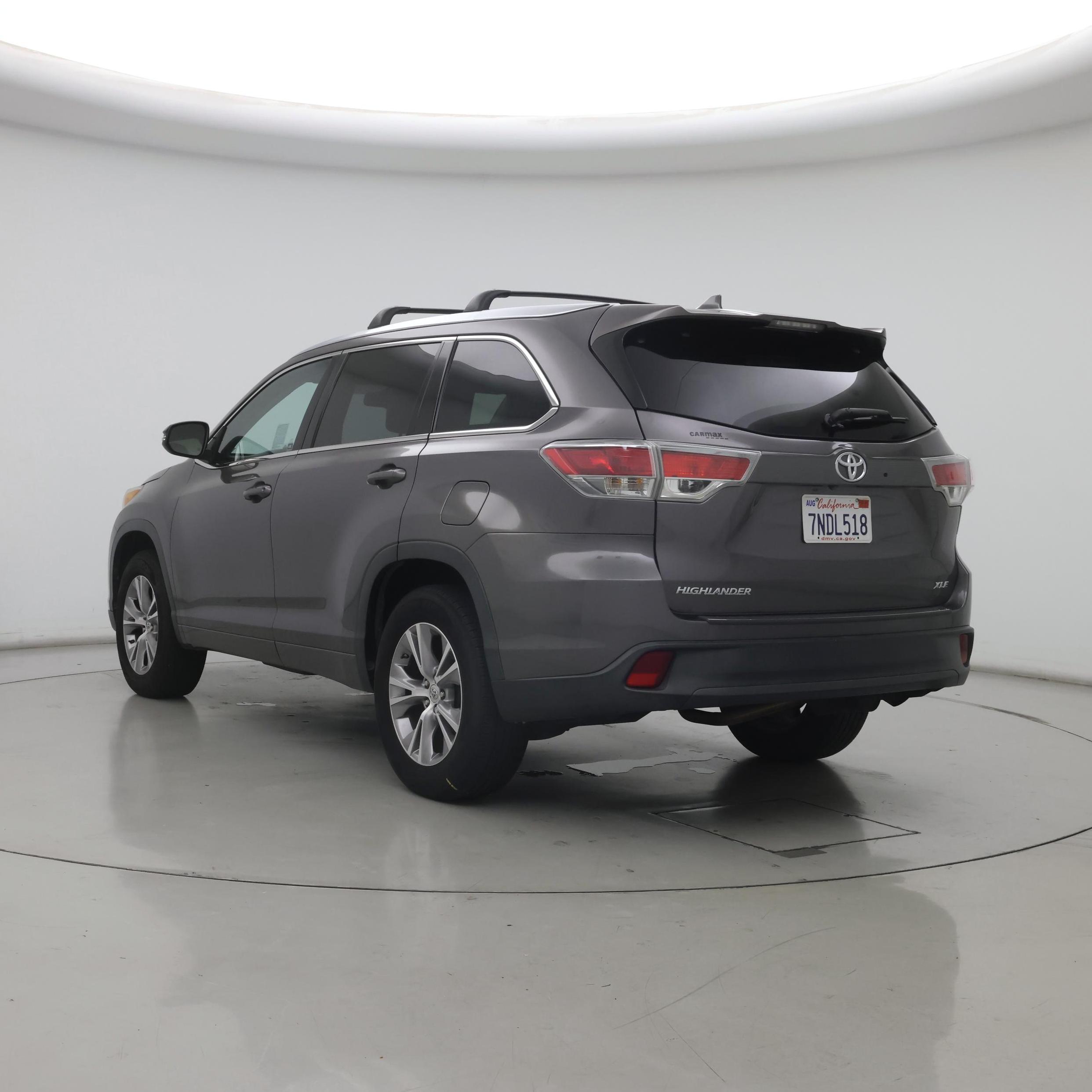 Thumbnail: 2015 Toyota Highlander - 2