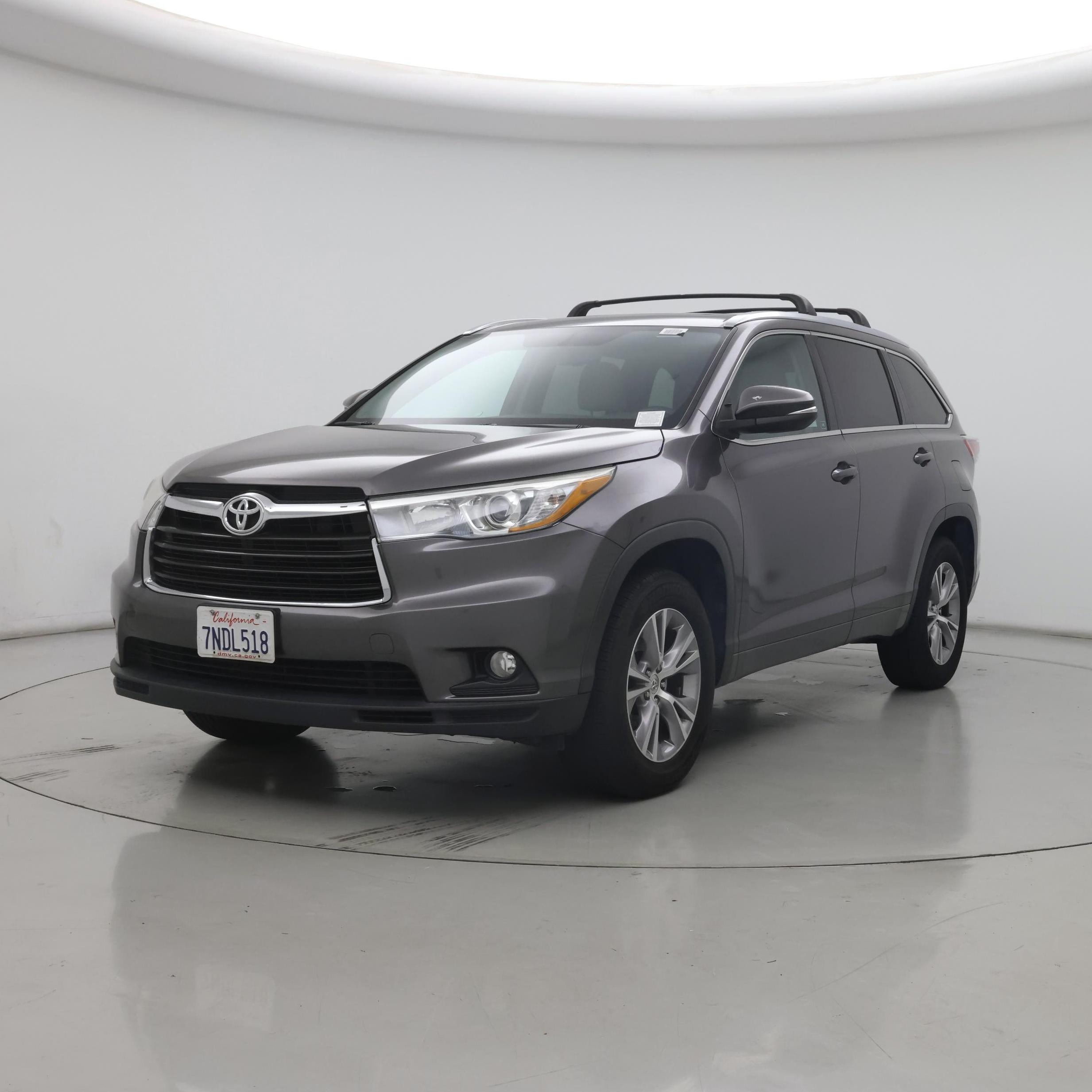 Thumbnail: 2015 Toyota Highlander - 4
