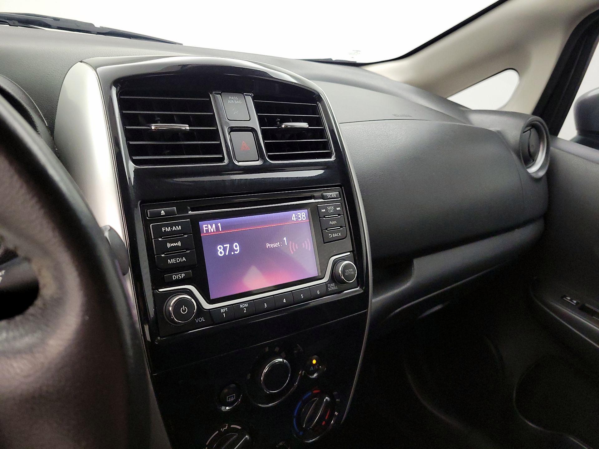 Thumbnail: 2016 Nissan Versa Note - 15