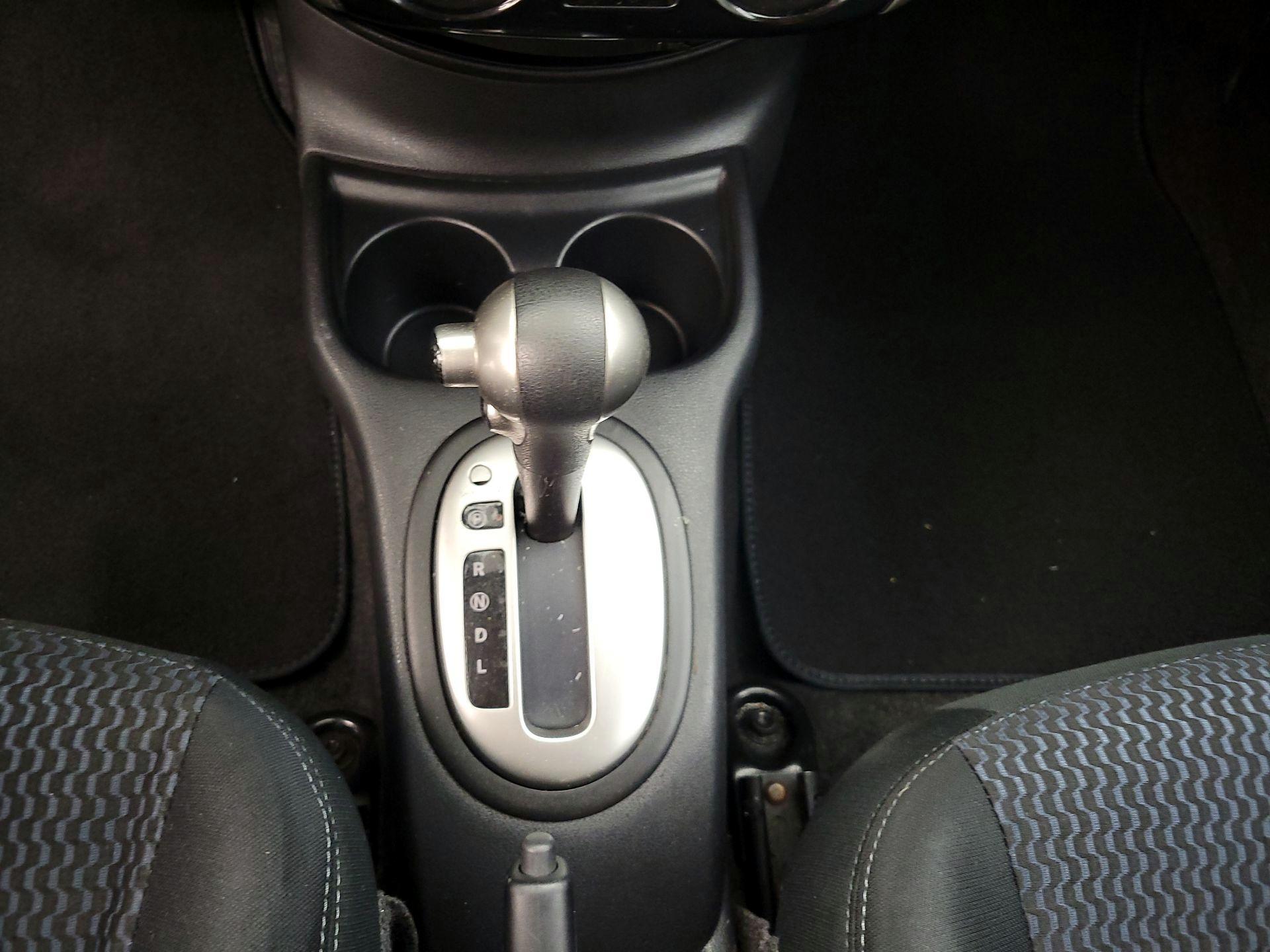 Thumbnail: 2016 Nissan Versa Note - 17