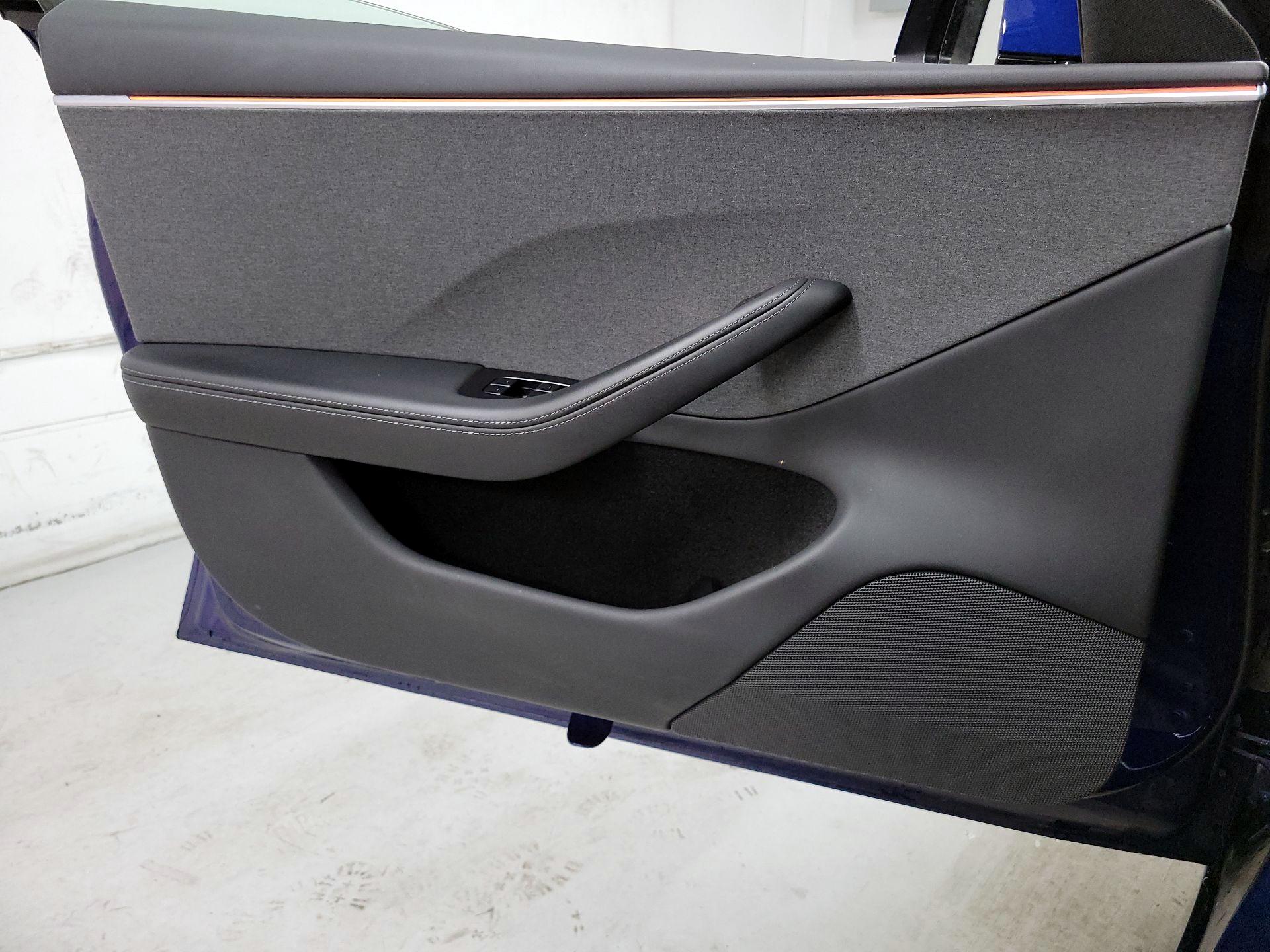 Thumbnail: 2024 Tesla Model 3 - 10
