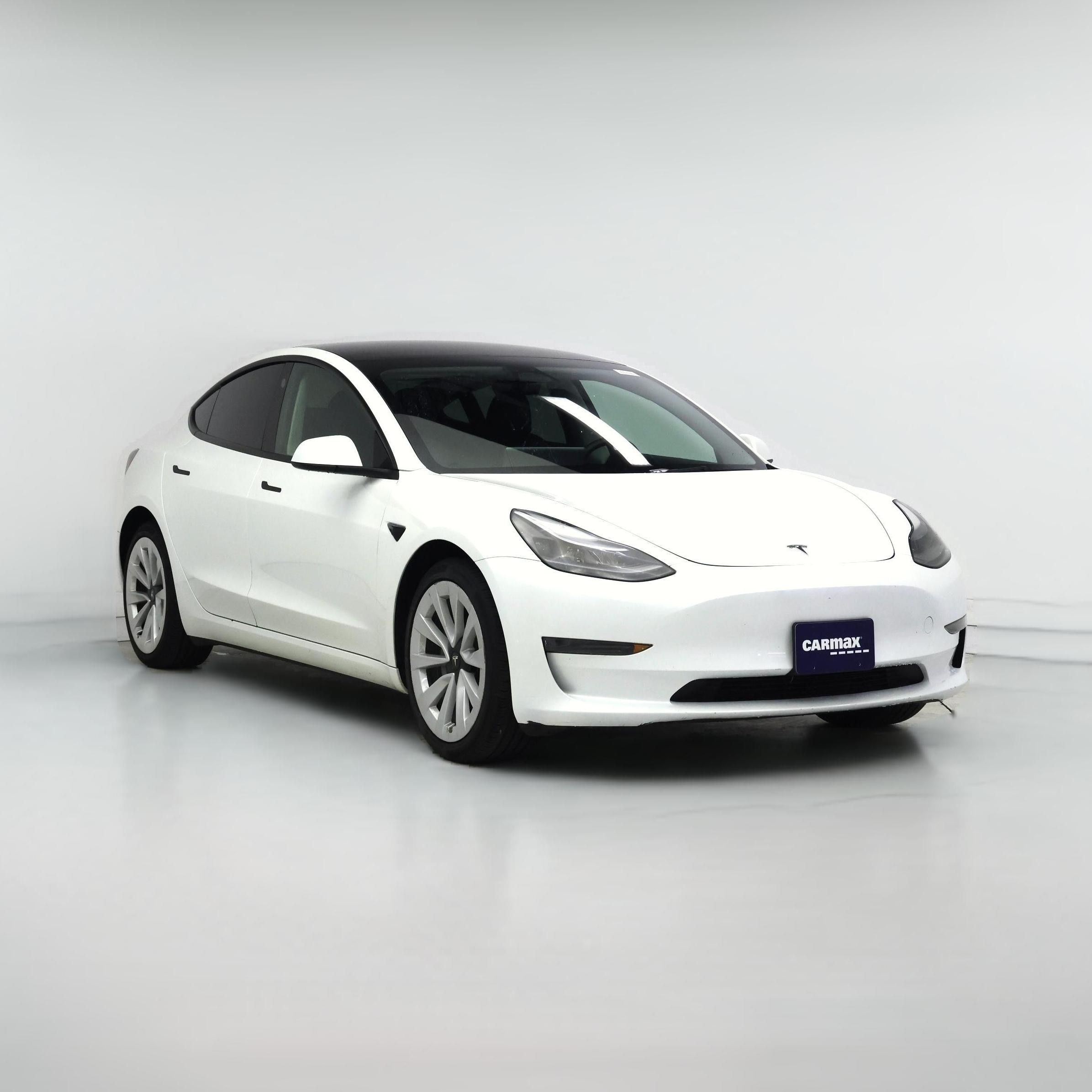 Thumbnail: 2023 Tesla Model 3 - 1