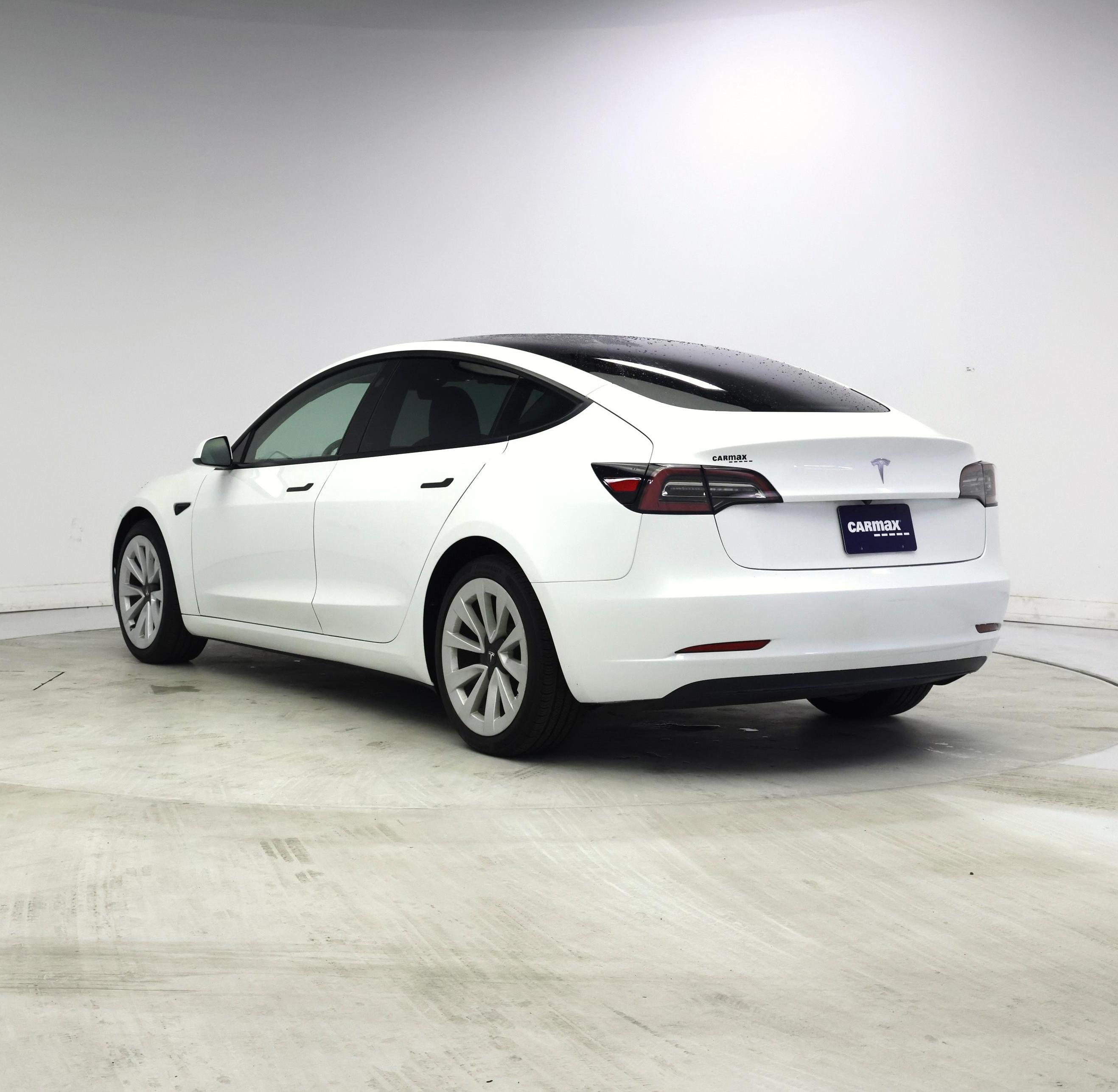 Thumbnail: 2023 Tesla Model 3 - 2