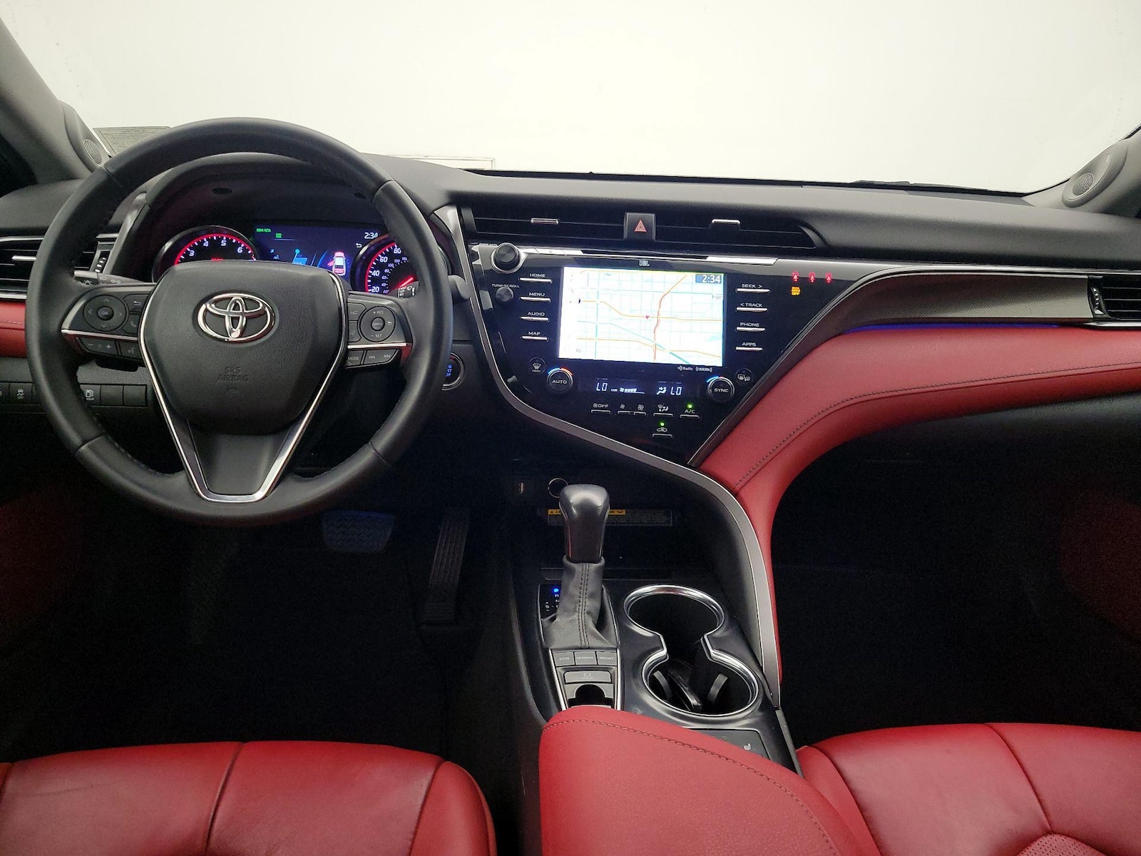 2020 Toyota Camry XSE - Photo 10