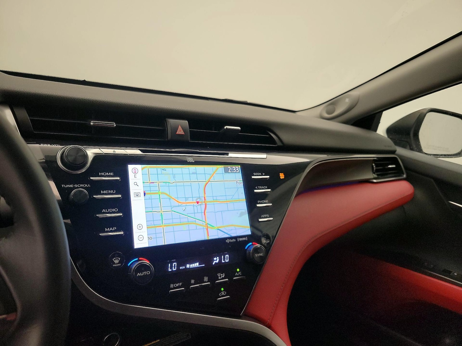 2020 Toyota Camry XSE - Photo 15