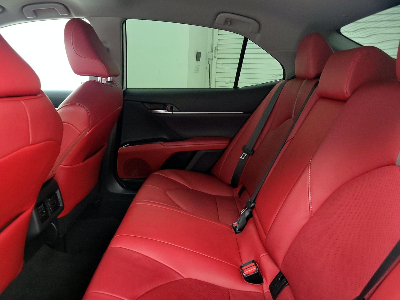 2020 Toyota Camry XSE - Photo 21