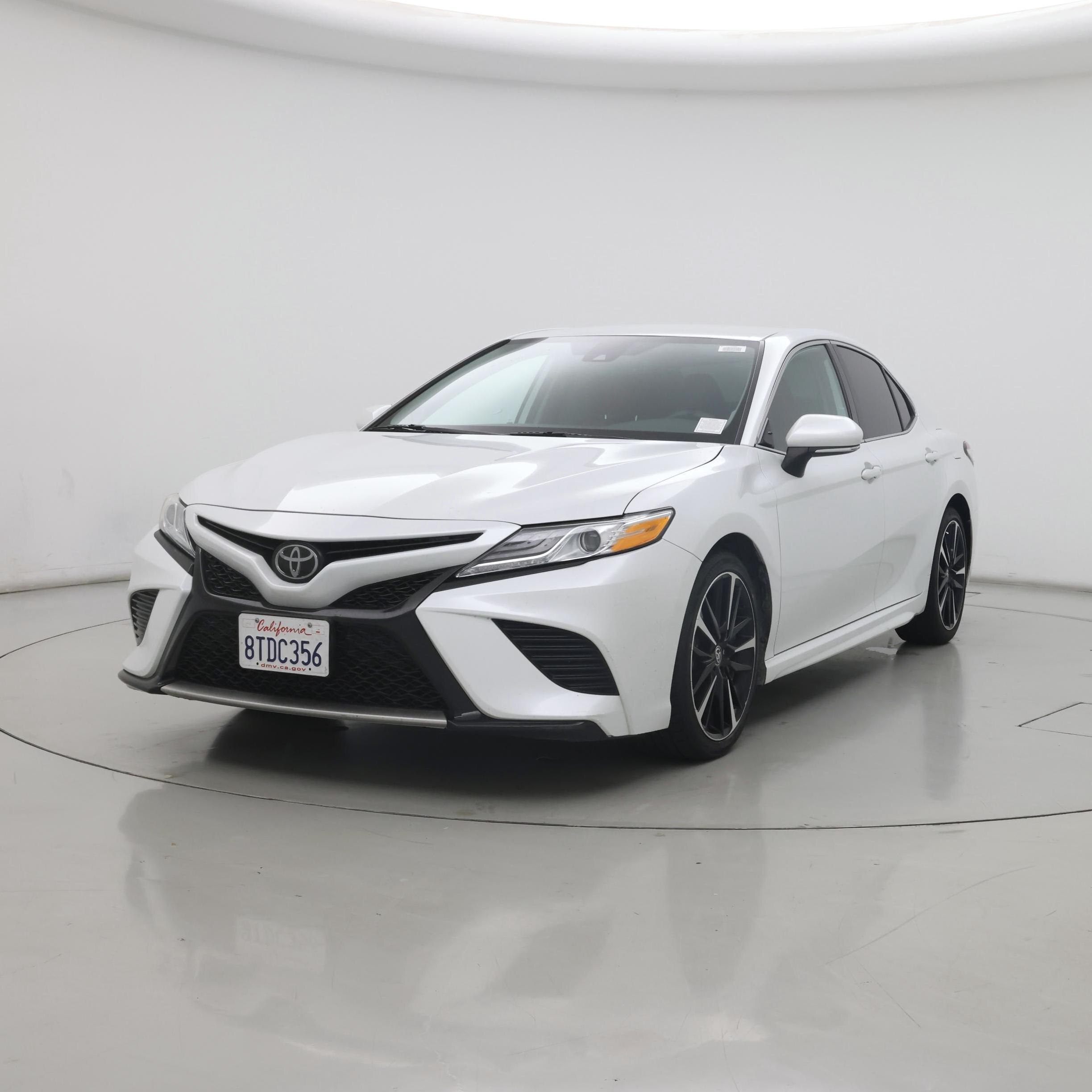 Thumbnail: 2020 Toyota Camry - 4