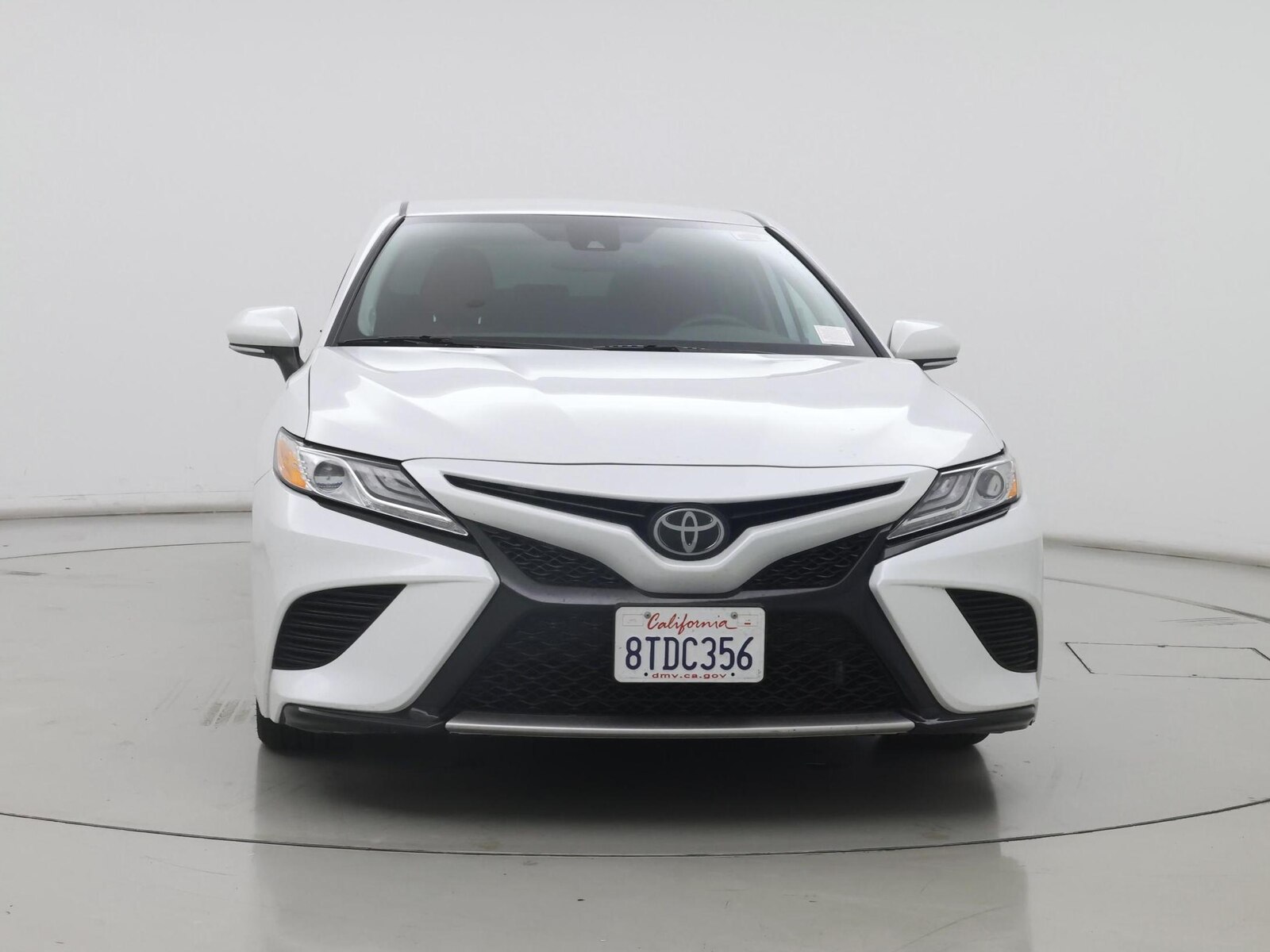 2020 Toyota Camry XSE - Photo 6